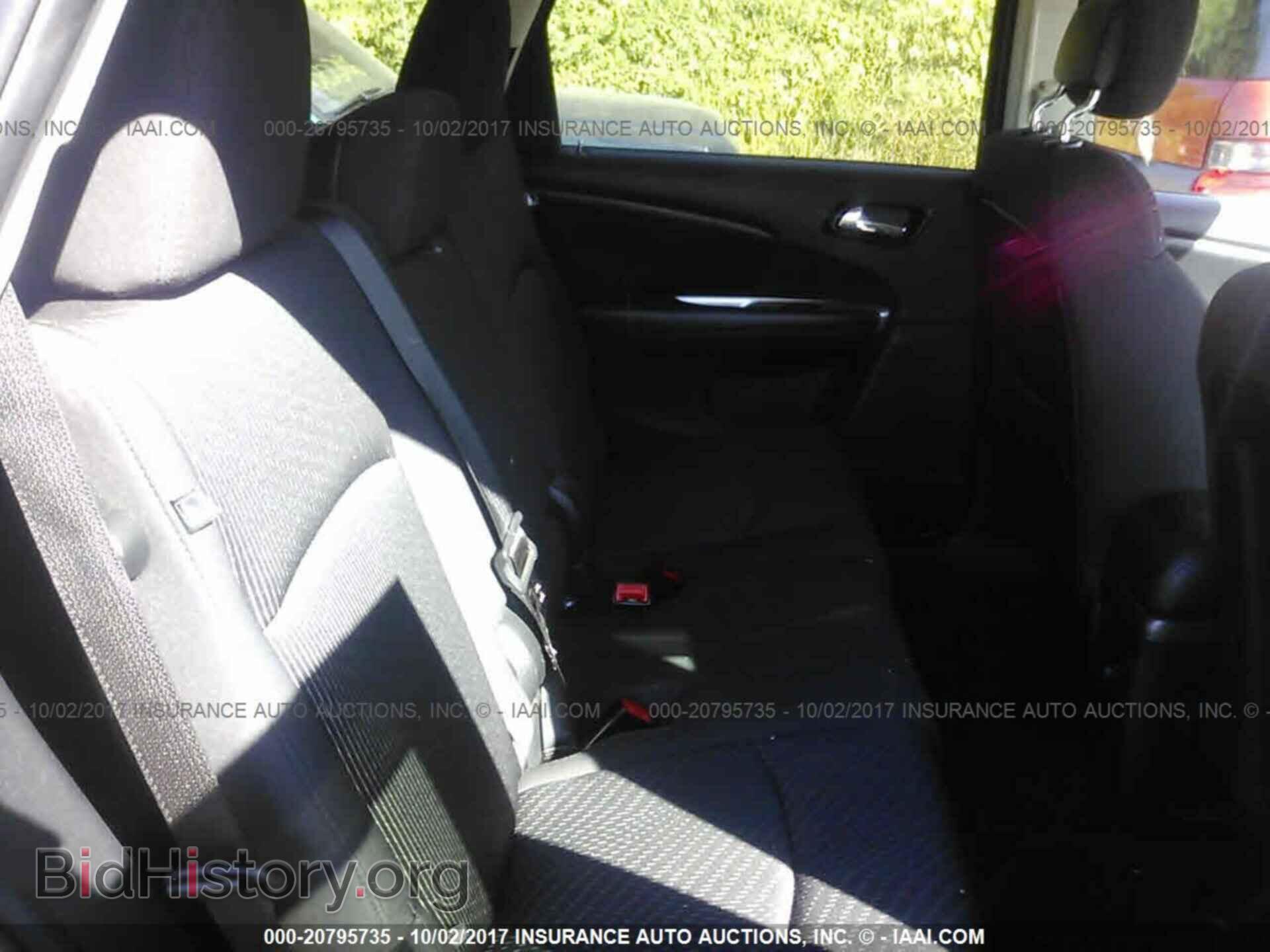 2012 Dodge Journey - VIN: 3C4PDCBG9CT358557 - Photo 8
