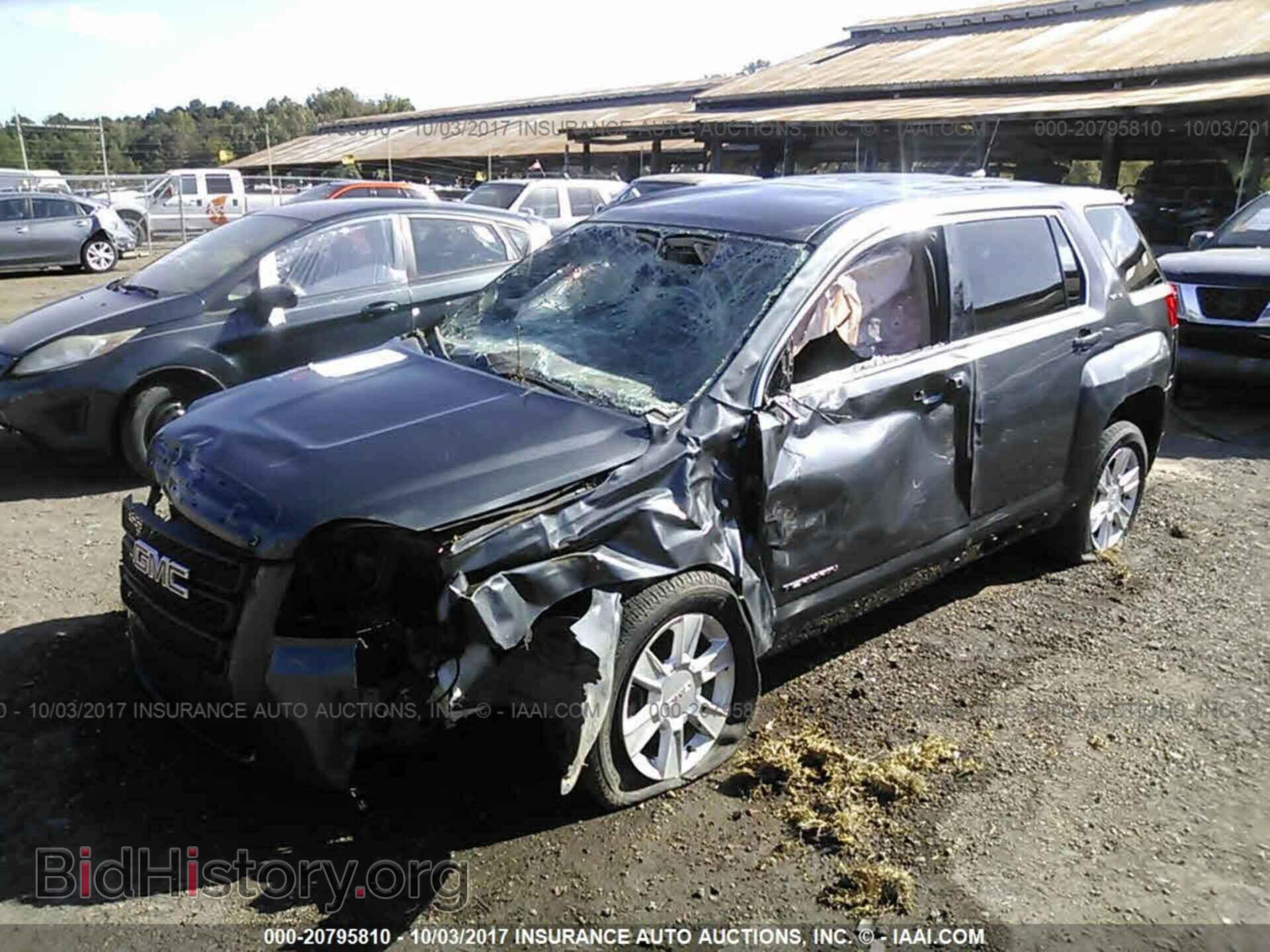 2011 Gmc Terrain - VIN: 2CTALMEC9B6413295 - Photo 2