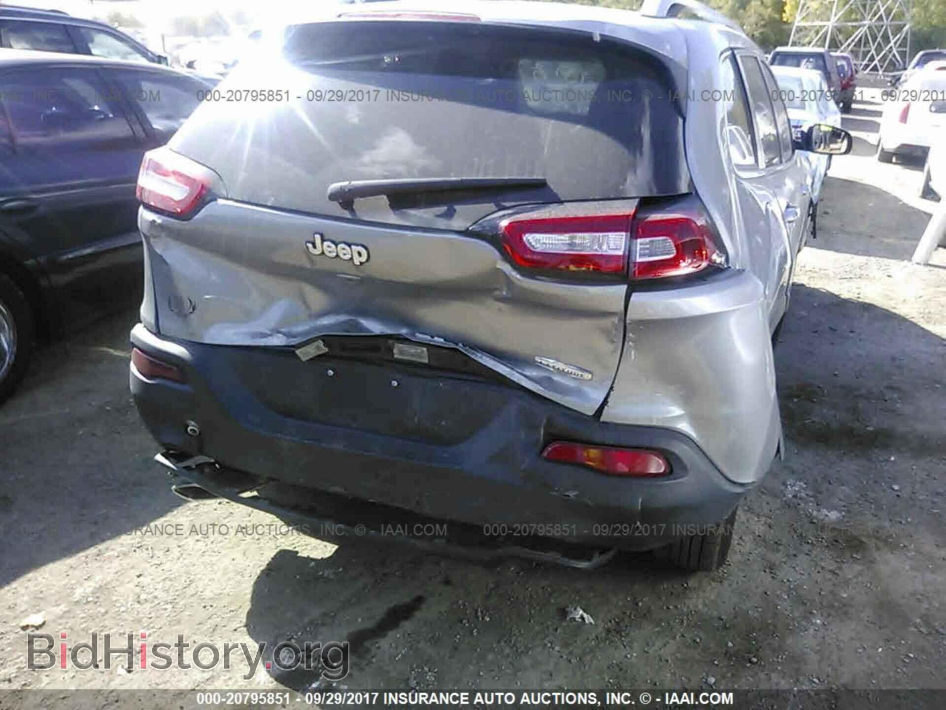 2015 Jeep Cherokee - VIN: 1C4PJLCS0FW732693 - Фото 6