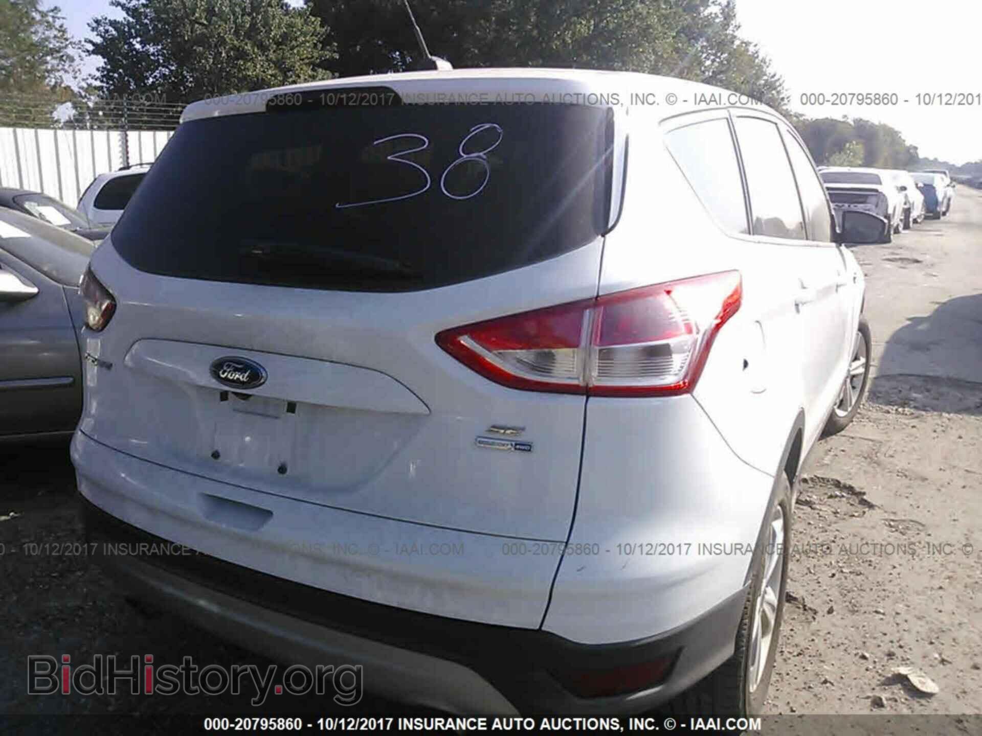 2015 Ford Escape - VIN: 1FMCU9GX8FUB64134 - Фото 4