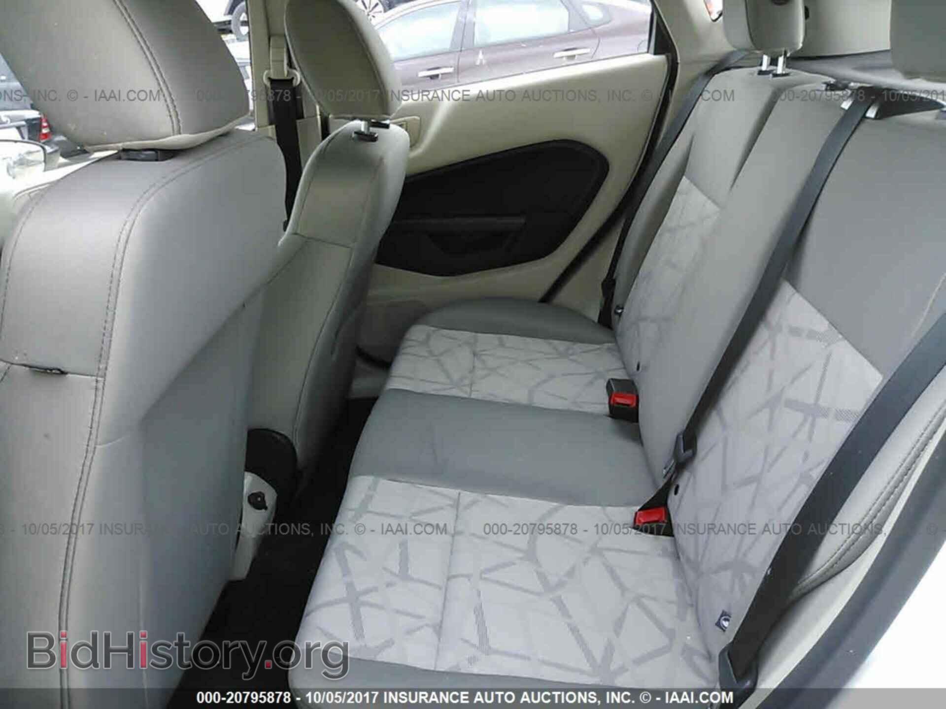 2012 Ford Fiesta - VIN: 3FADP4EJ4CM184632 - Photo 8