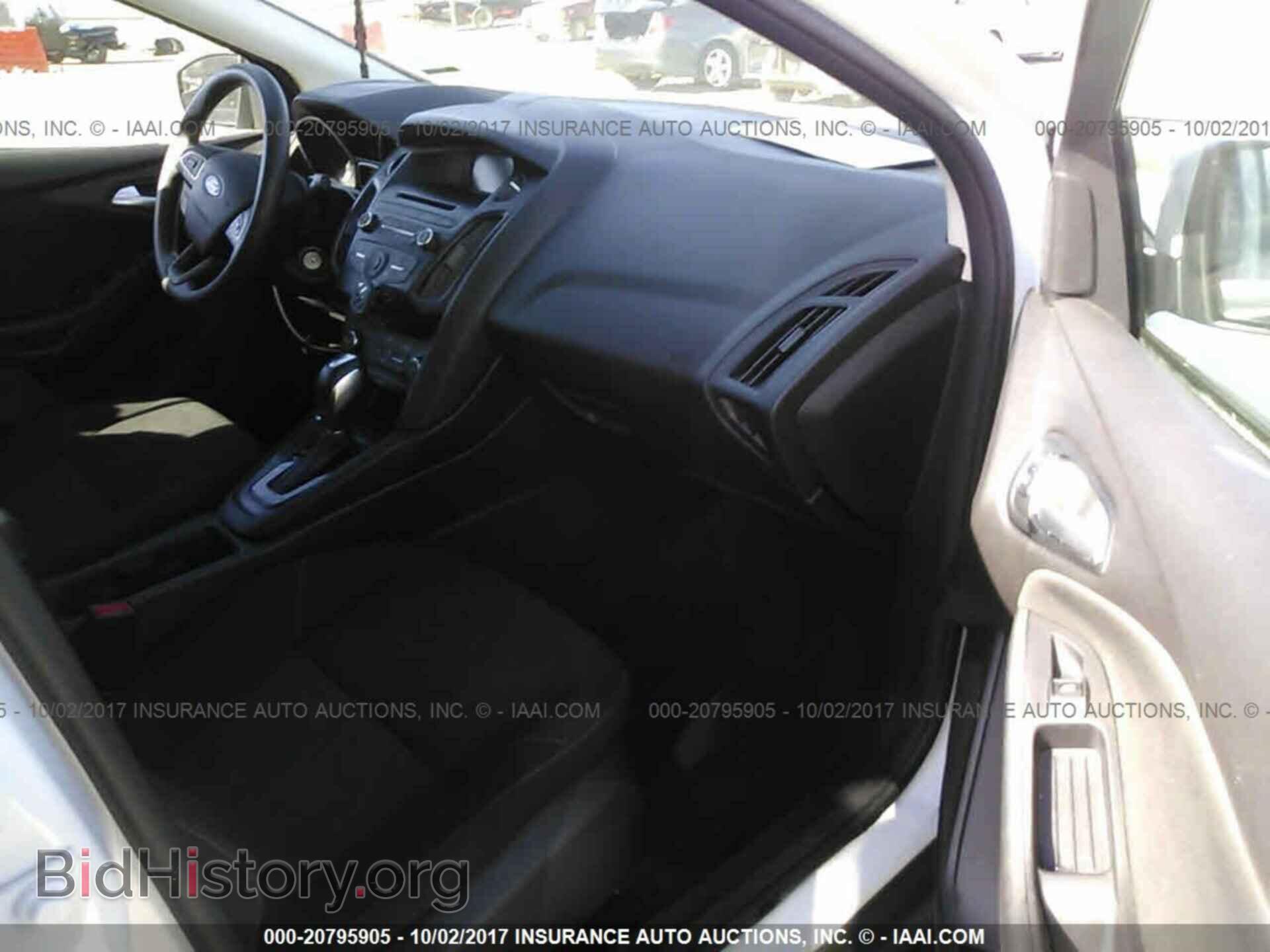 2015 Ford Focus - VIN: 1FADP3K25FL222673 - Photo 5
