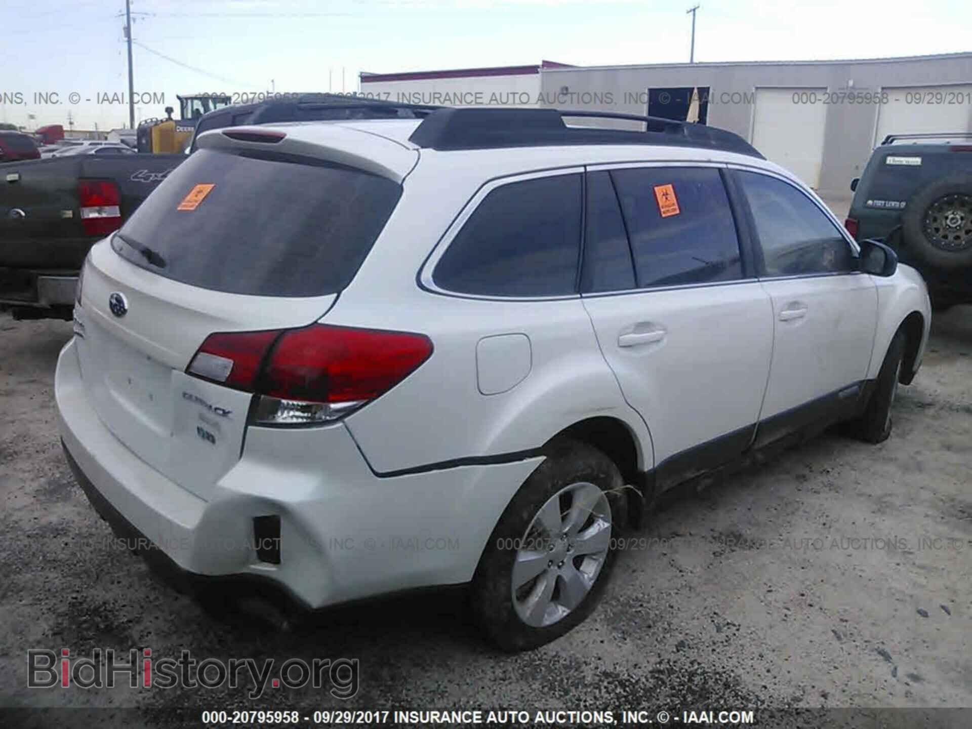 2012 Subaru Outback - VIN: 4S4BRBAC0C3222135 - Фото 4