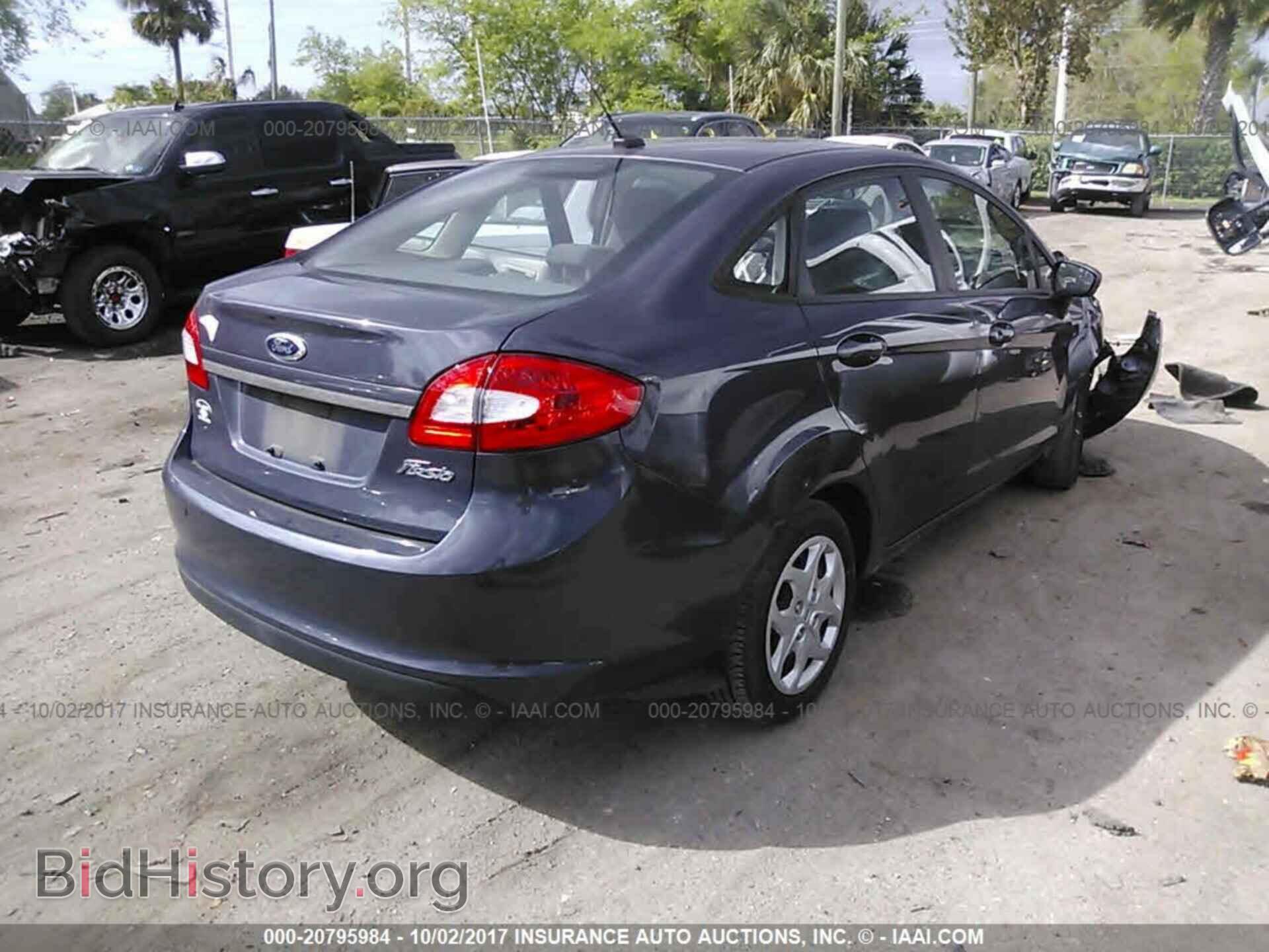 2013 Ford Fiesta - VIN: 3FADP4AJ9DM171060 - Фото 4
