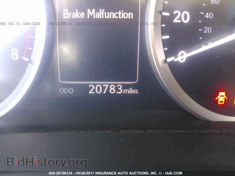 2014 Lexus IS (VIN JTHCF1D27E5005170) — photo 7 of 10