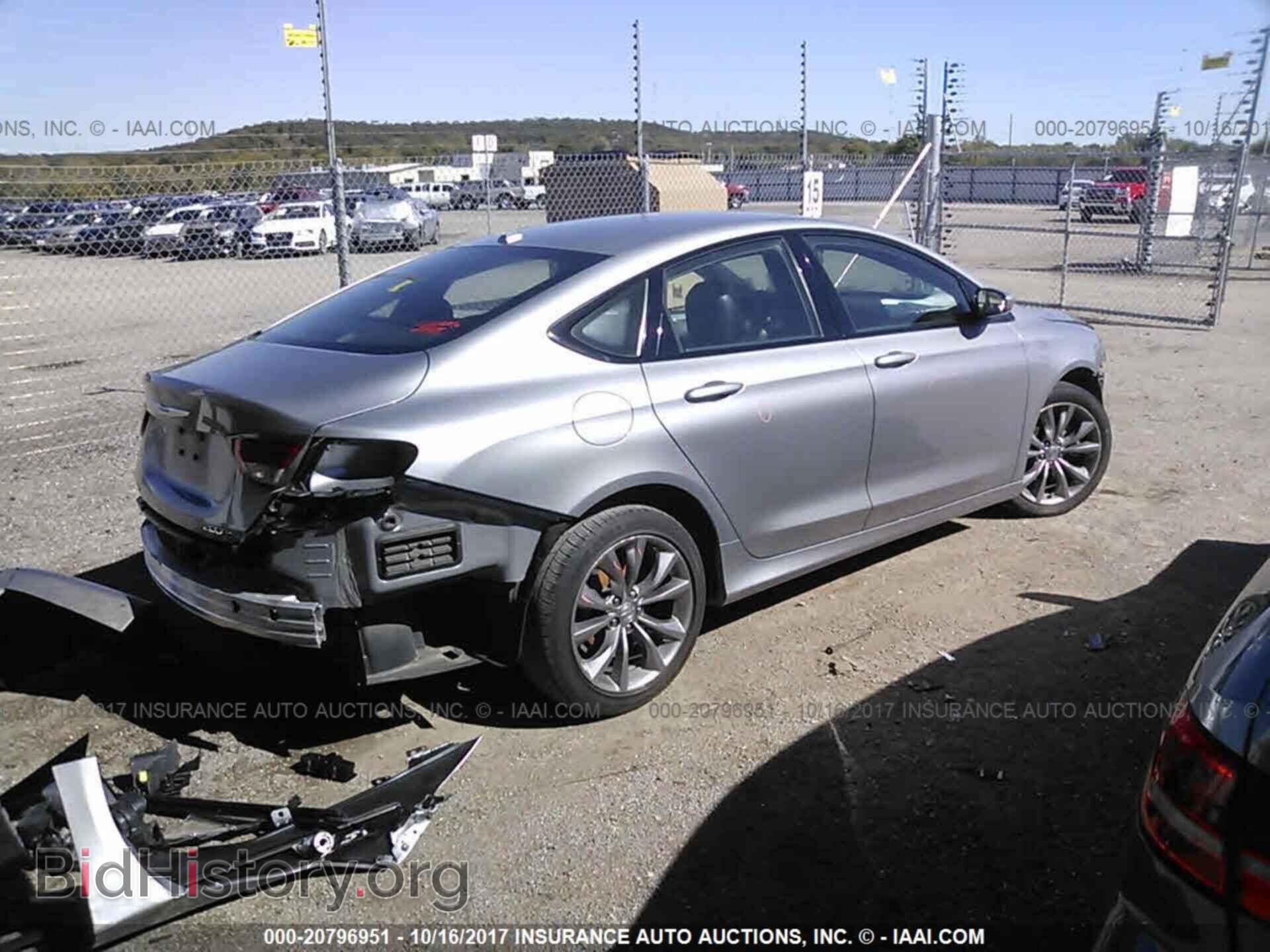 2015 Chrysler 200 - VIN: 1C3CCCBBXFN585125 - Фото 4