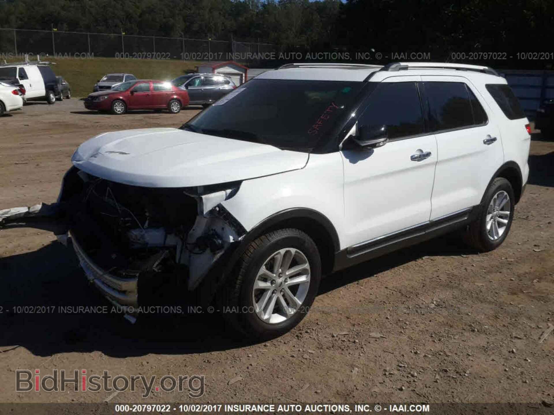 2013 Ford Explorer - VIN: 1FM5K8D8XDGC09236 - Photo 2