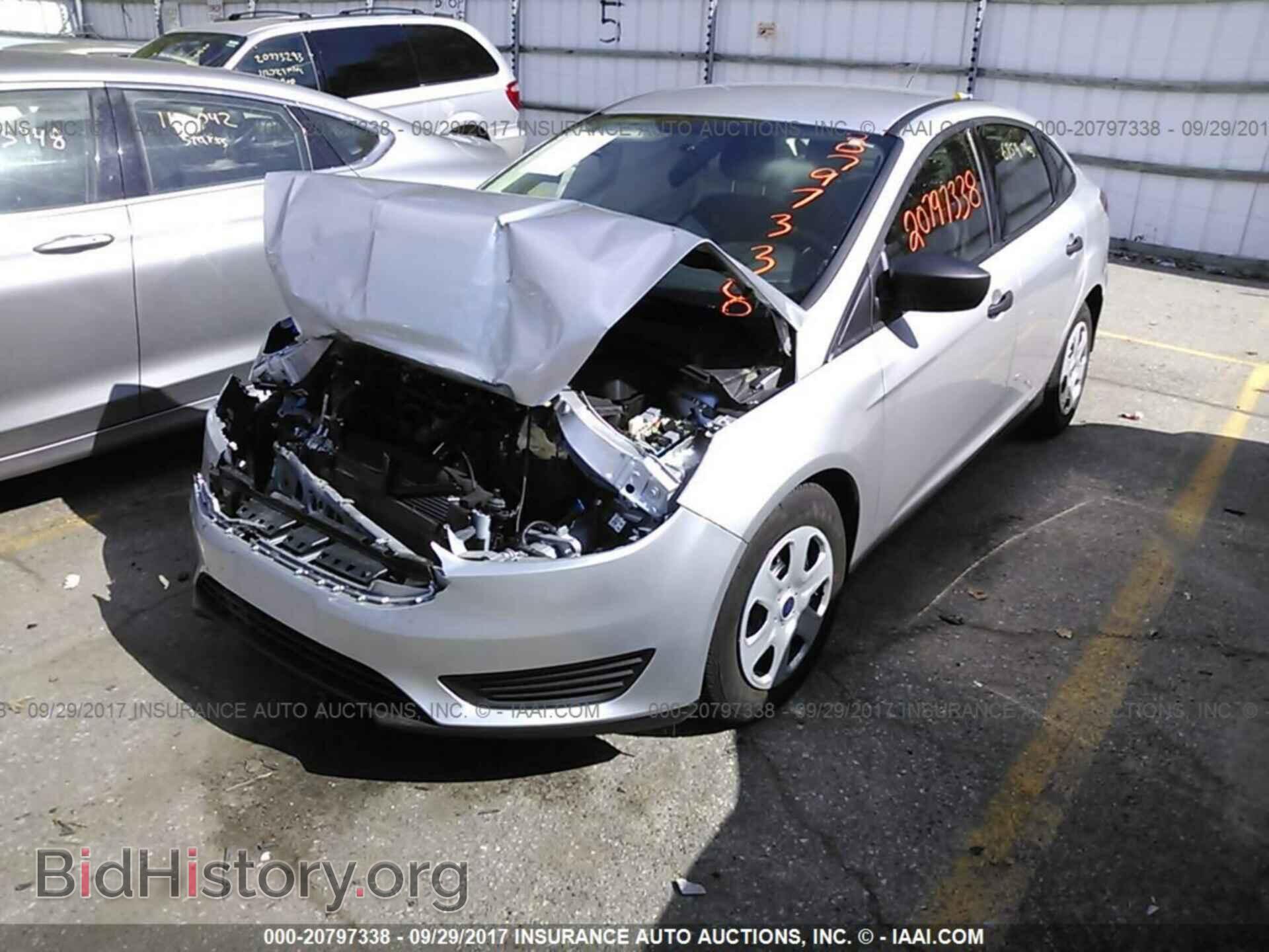 2017 Ford Focus - VIN: 1FADP3E29HL222397 - Photo 2