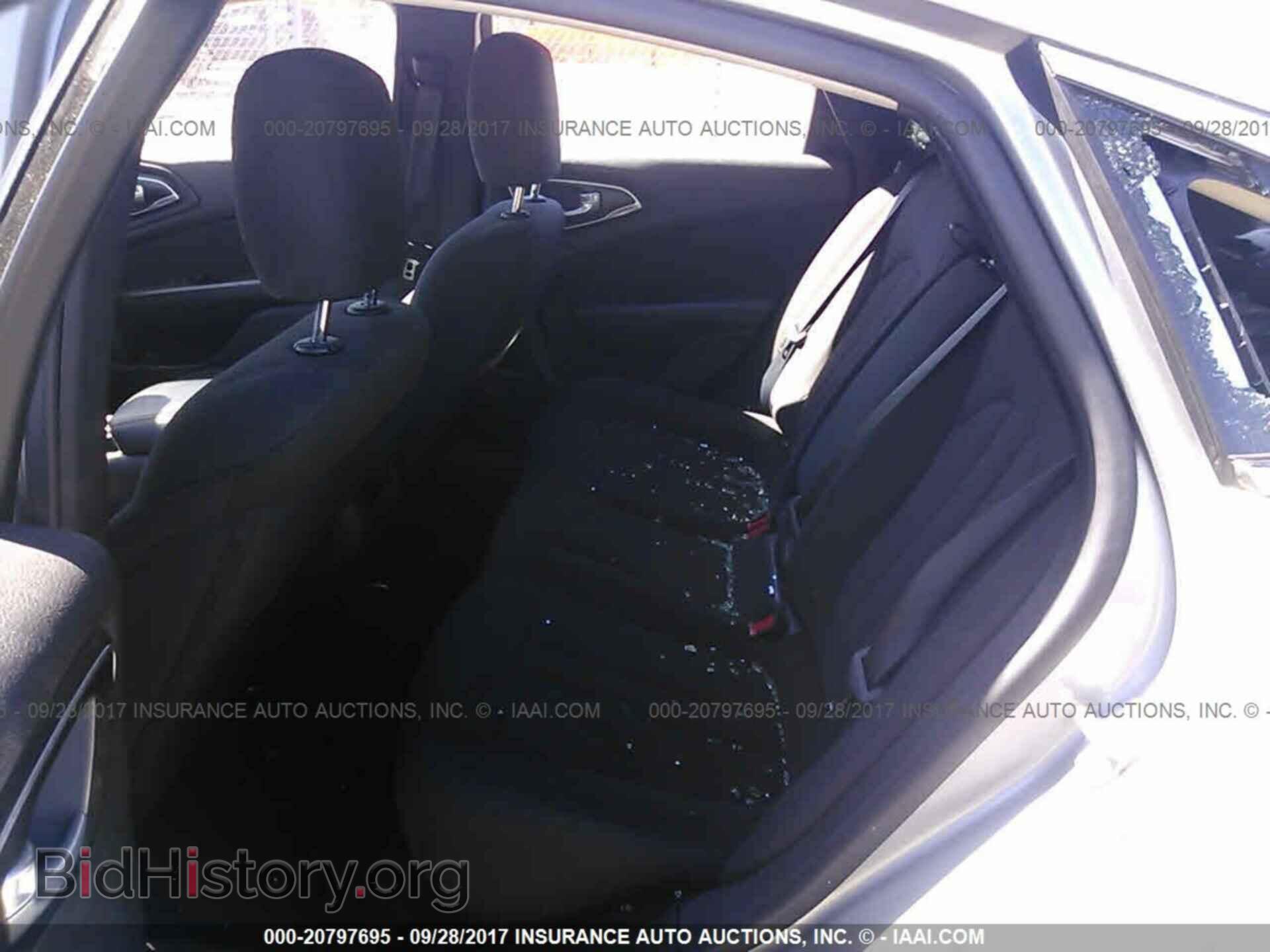 2016 Chrysler 200 - VIN: 1C3CCCAB9GN129653 - Photo 8