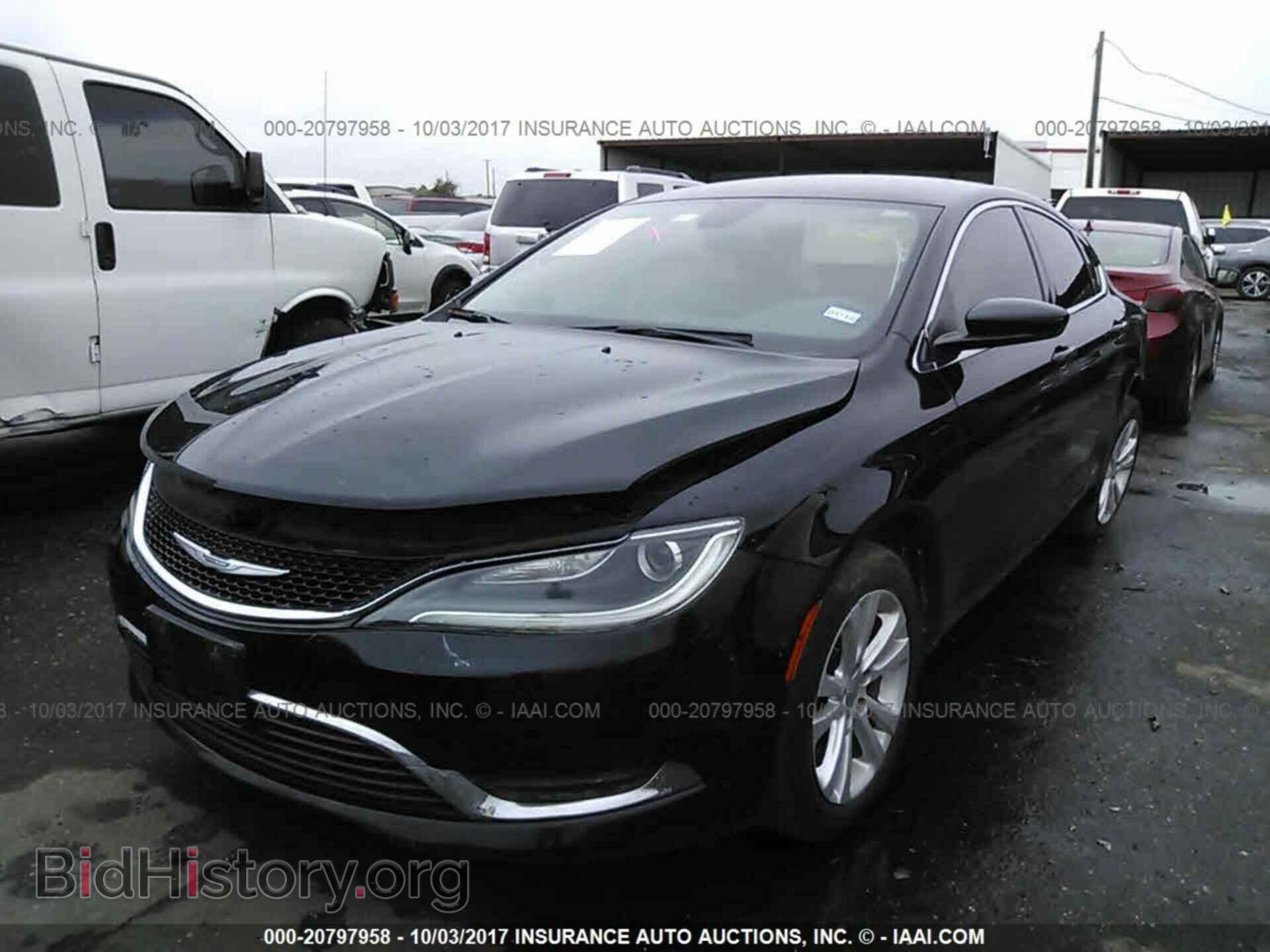 2015 Chrysler 200 - VIN: 1C3CCCAB3FN502586 - Photo 2