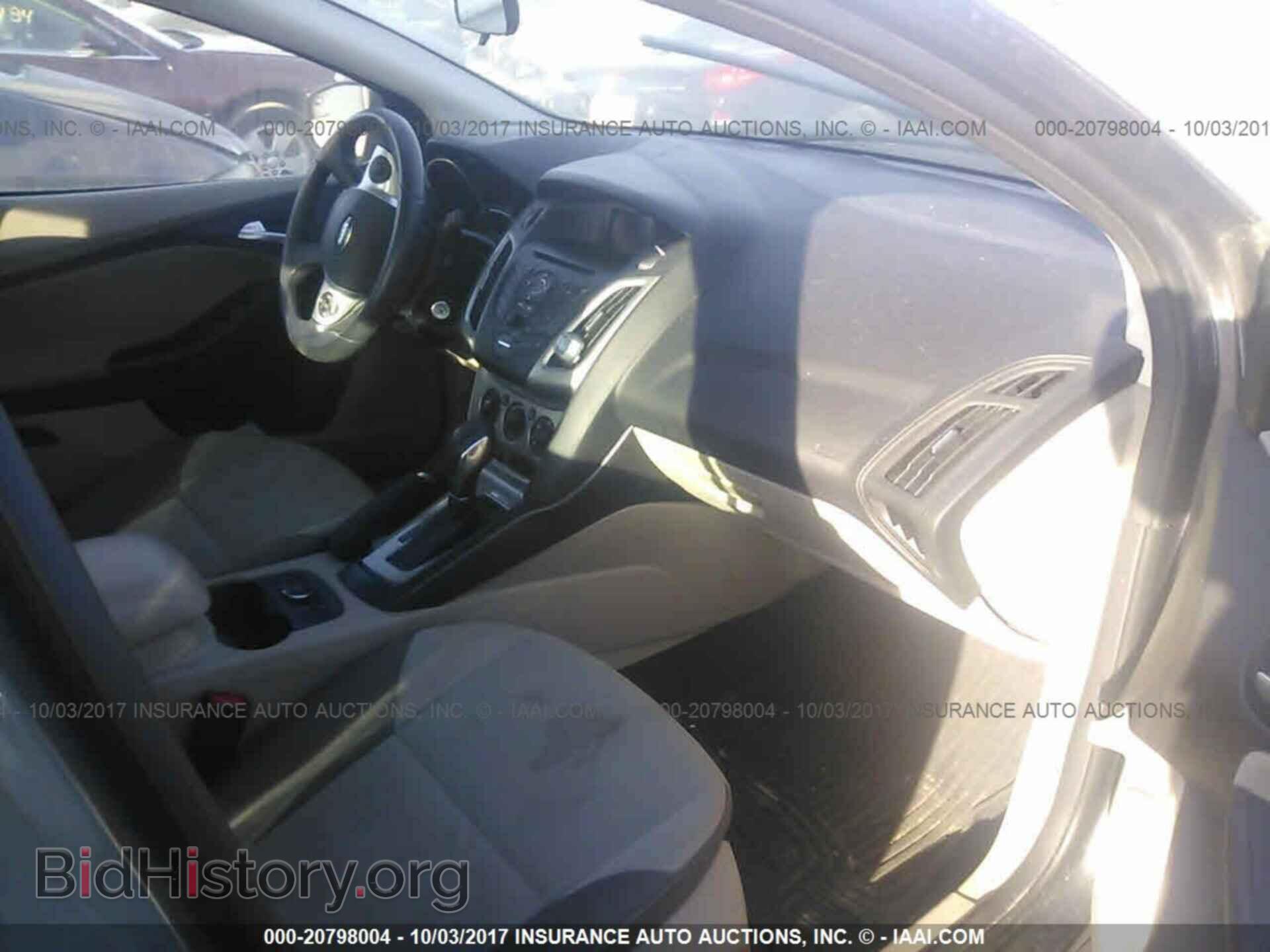 2014 Ford Focus - VIN: 1FADP3F21EL245070 - Photo 5