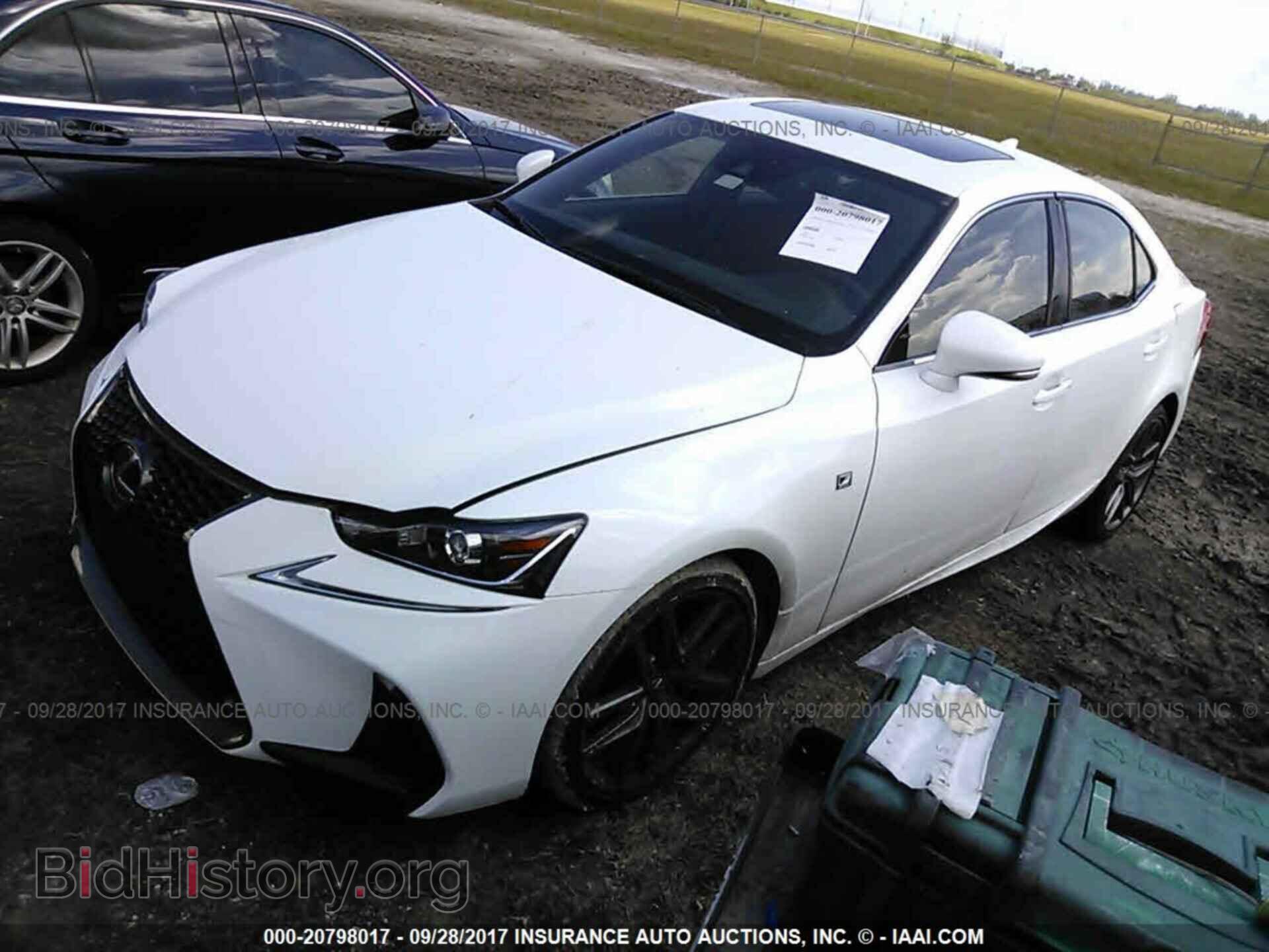 2017 Lexus Is - VIN: JTHBA1D24H5051974 - Фото 2