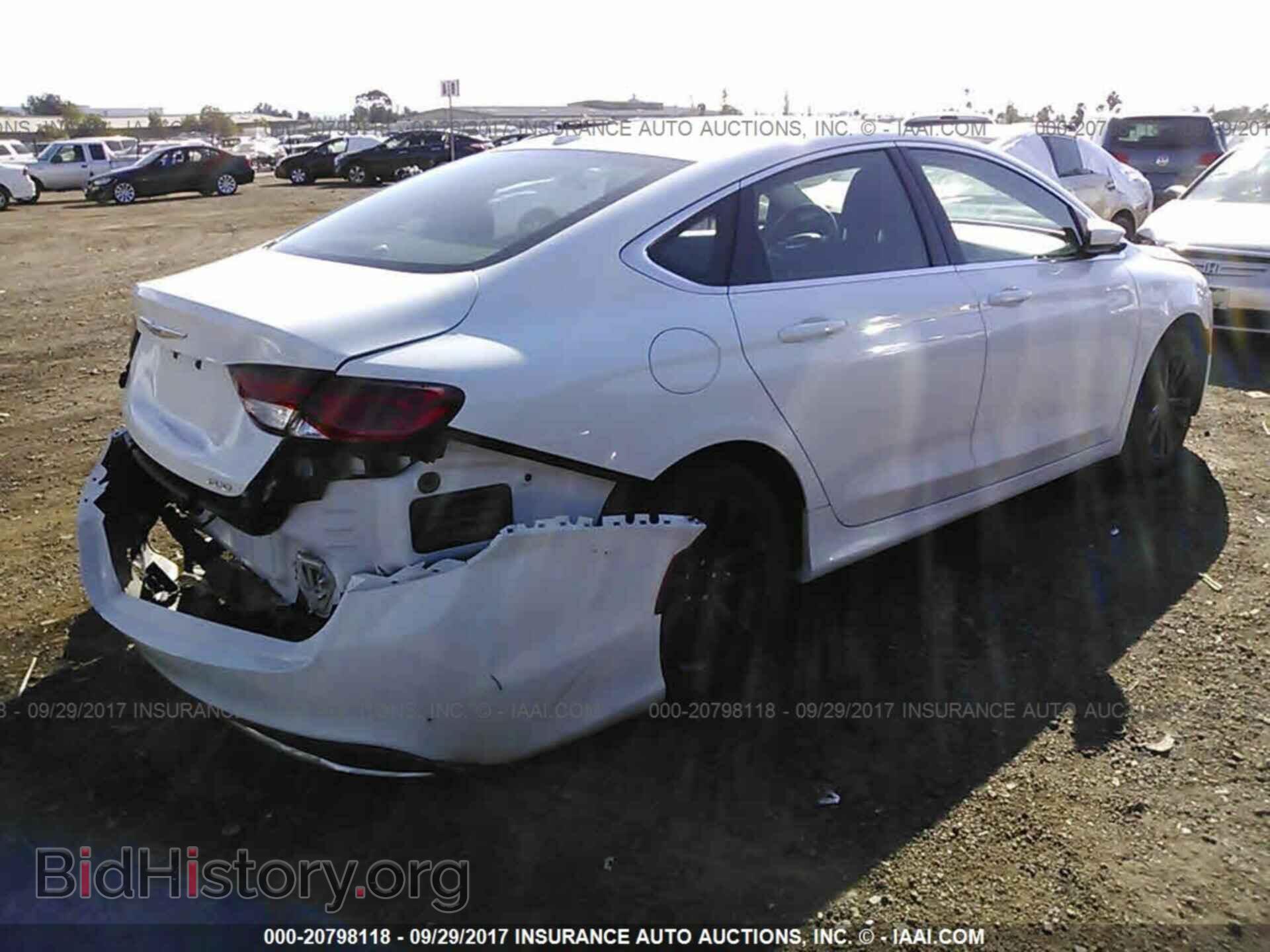 2015 Chrysler 200 - VIN: 1C3CCCAB2FN676083 - Фото 4