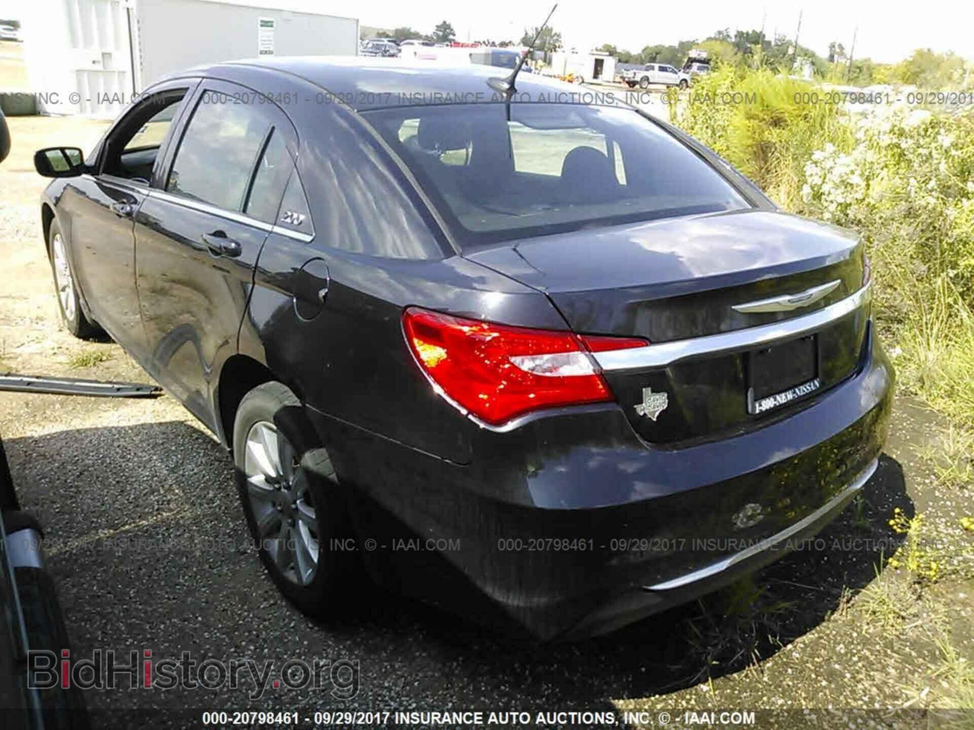 2011 Chrysler 200 - VIN: 1C3BC1FB7BN521418 - Photo 3