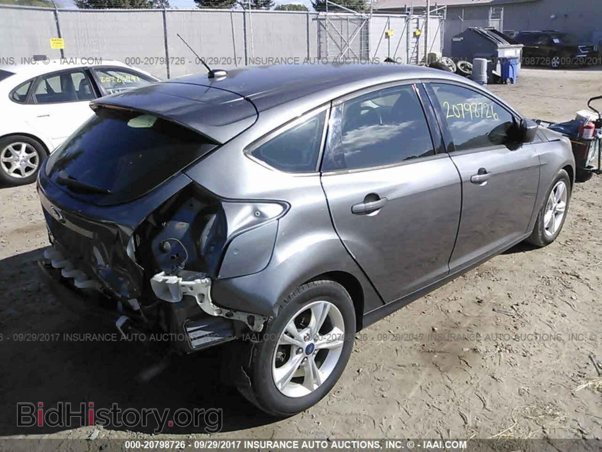 2012 Ford Focus - VIN: 1FAHP3K23CL410315 - Photo 4
