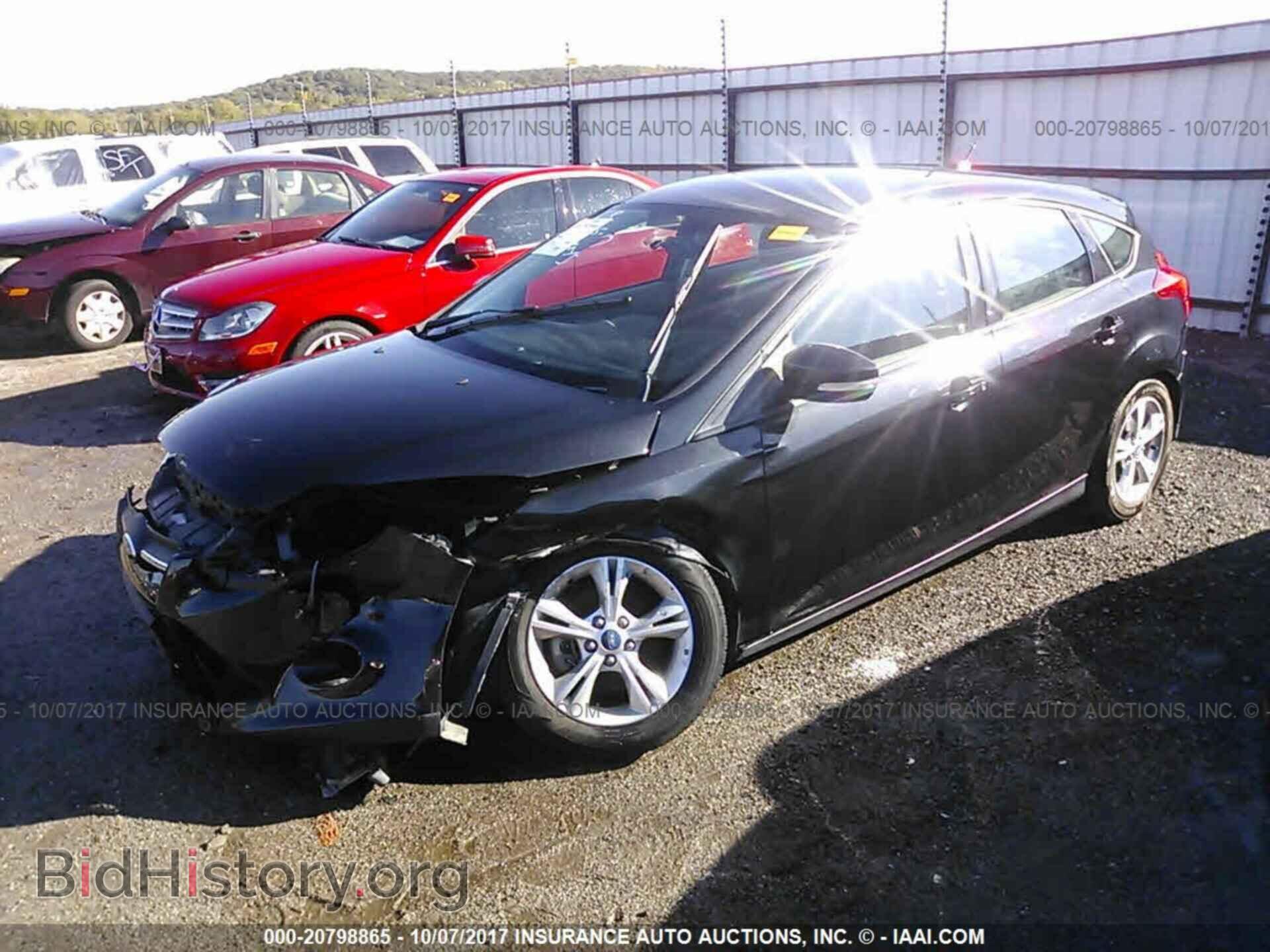 2013 Ford Focus - VIN: 1FADP3K23DL247357 - Фото 2