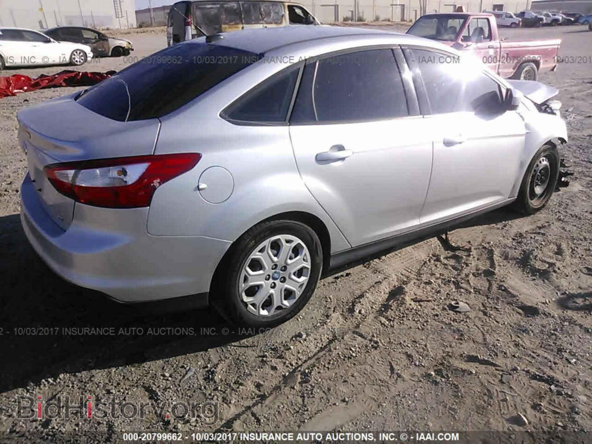2012 Ford Focus - VIN: 1FAHP3F26CL108656 - Фото 4