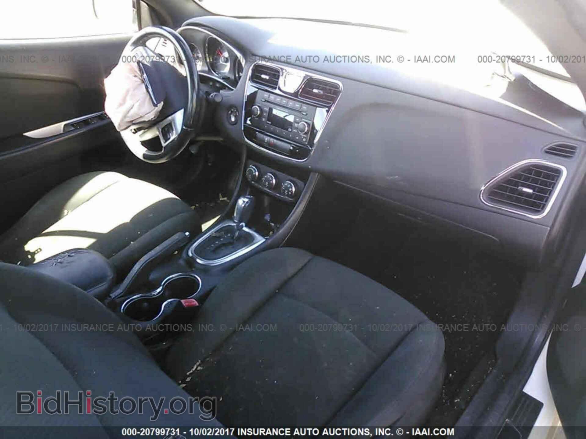 2012 Chrysler 200 - VIN: 1C3BCBEB0CN134329 - Фото 5