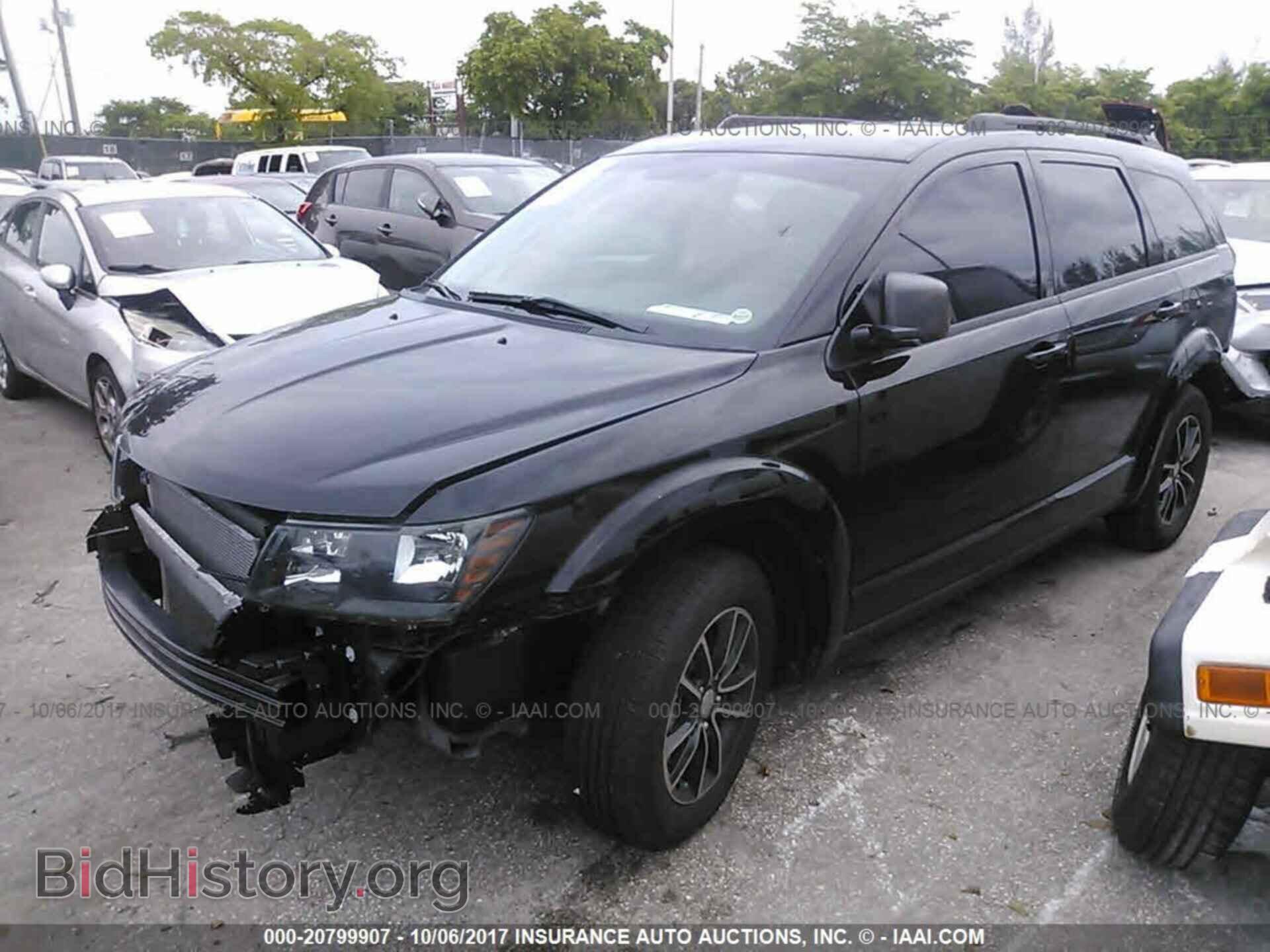 2017 Dodge Journey - VIN: 3C4PDCAB7HT581175 - Фото 2