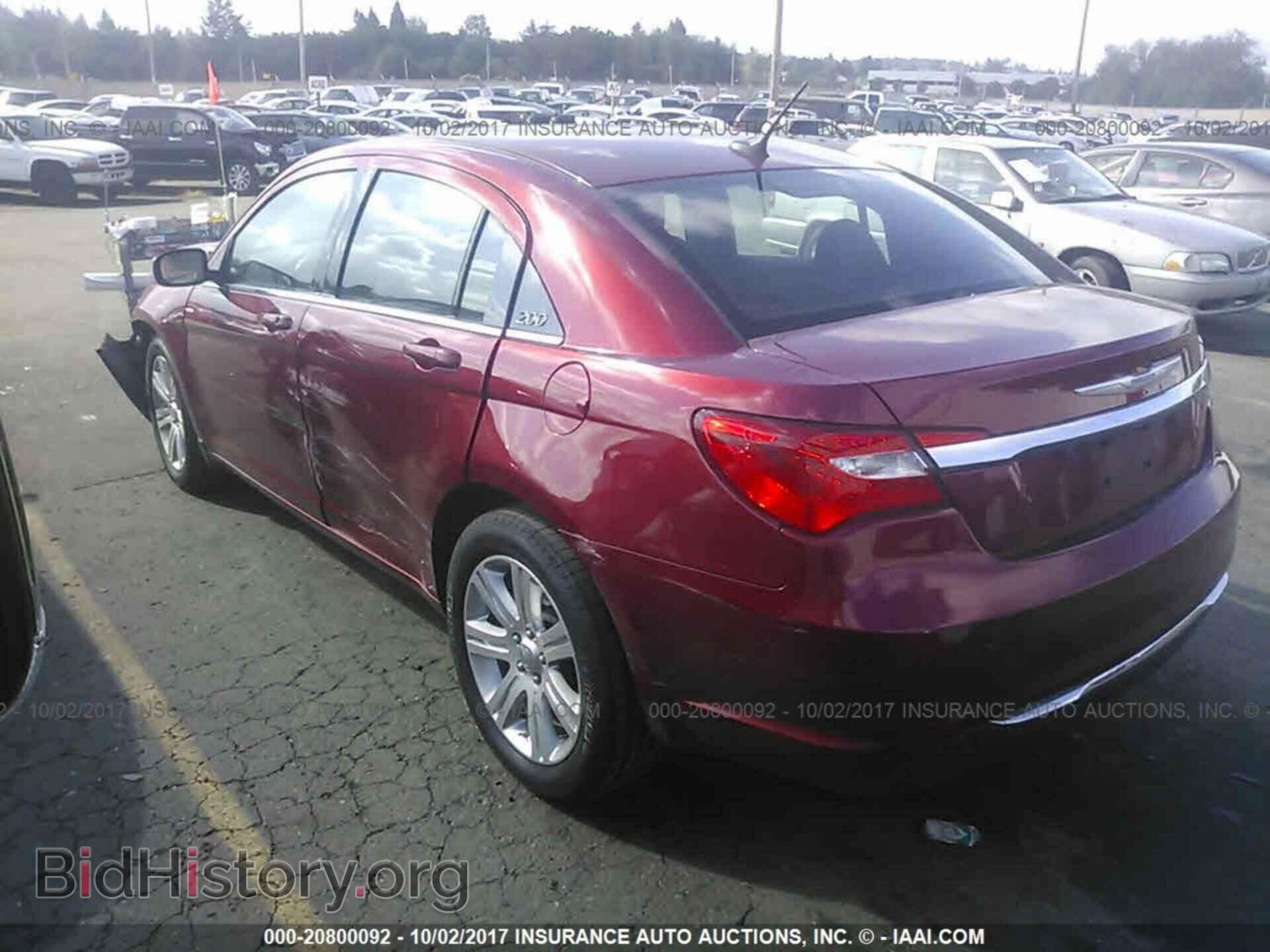 2013 Chrysler 200 - VIN: 1C3CCBBB1DN539111 - Фото 3
