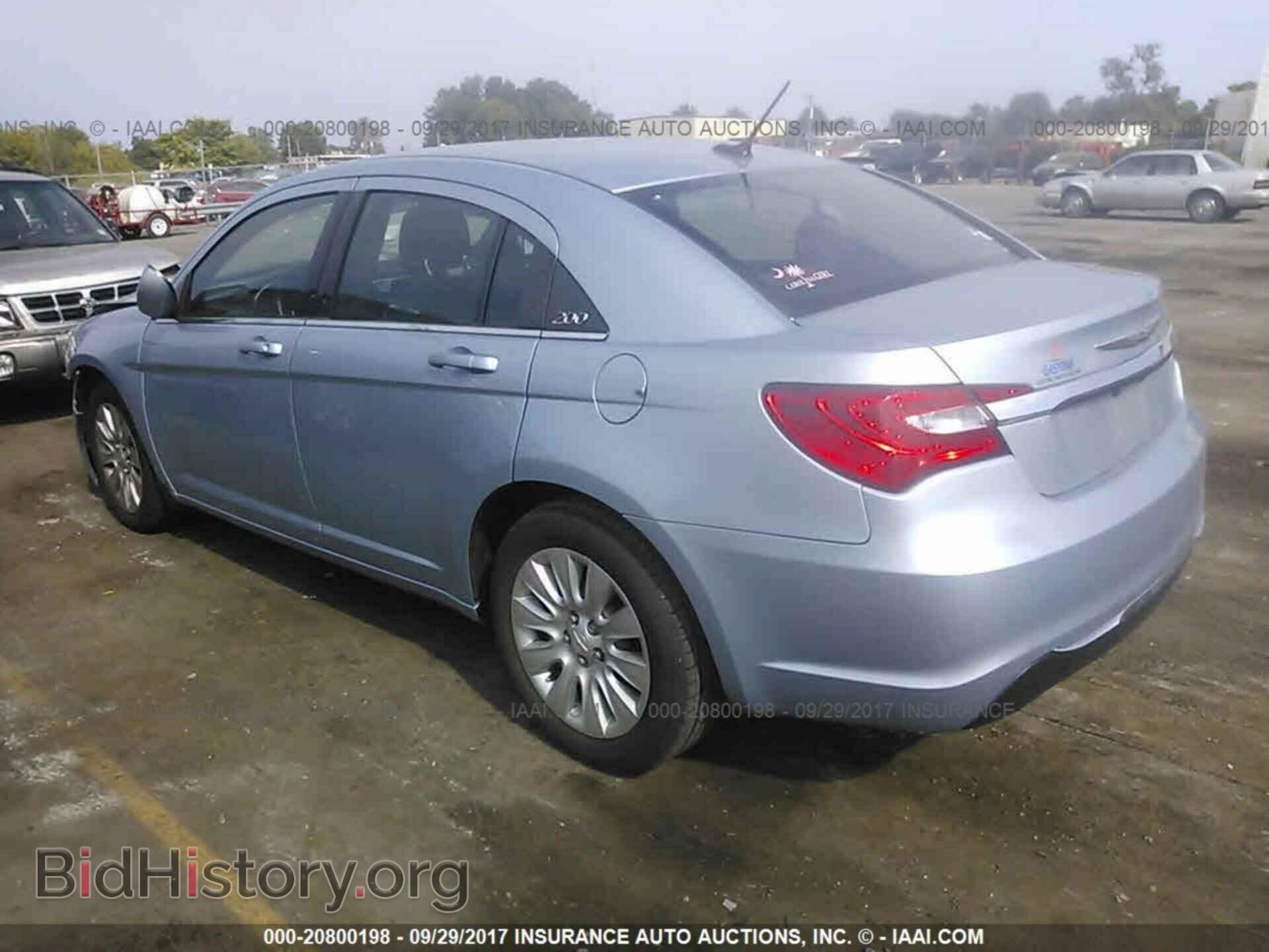 2013 Chrysler 200 - VIN: 1C3CCBAB5DN761880 - Фото 3