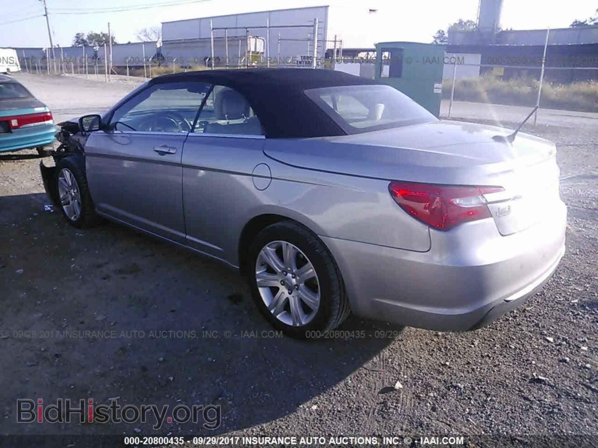 2013 Chrysler 200 - VIN: 1C3BCBEB9DN633342 - Photo 3