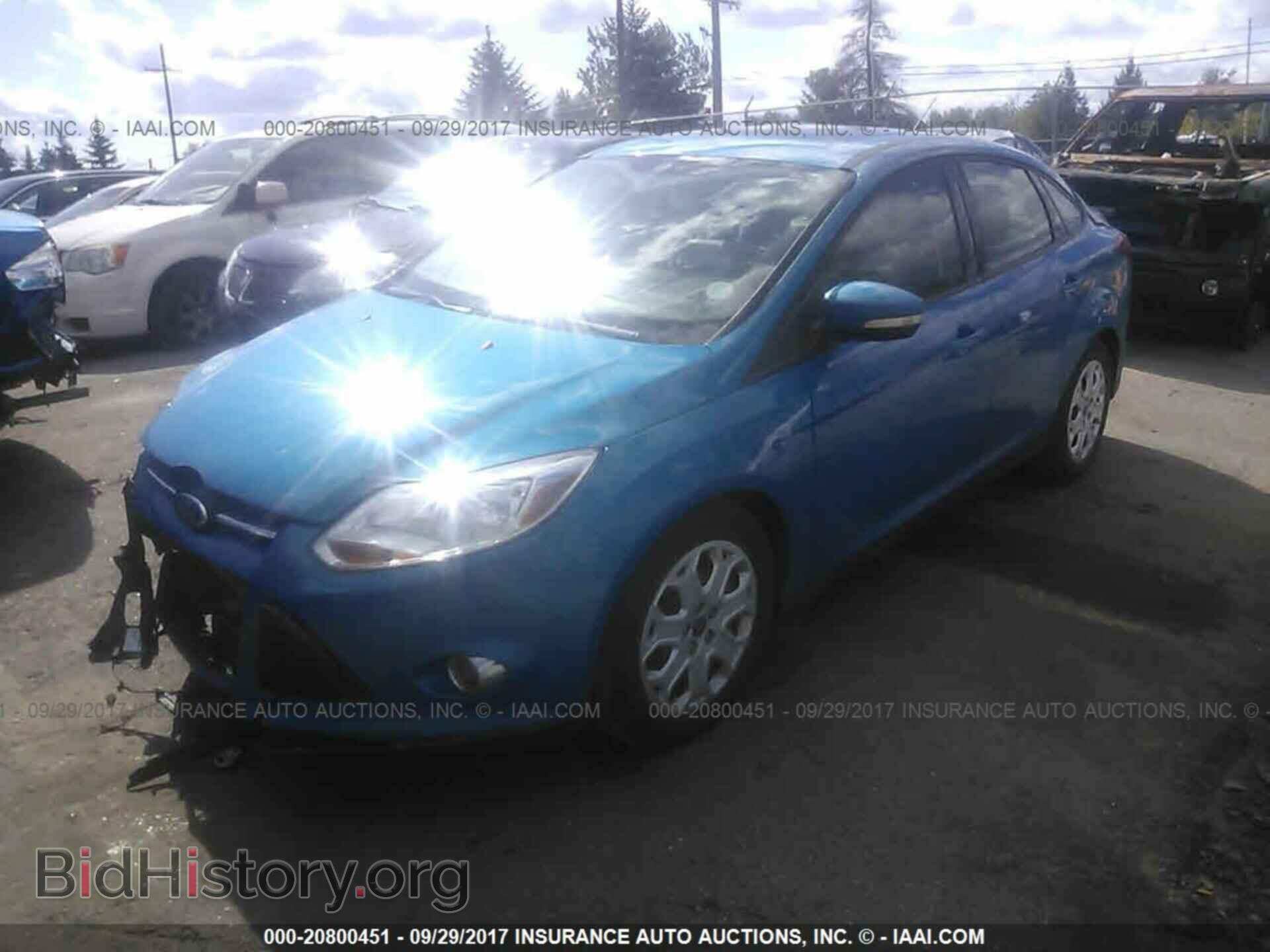 2012 Ford Focus - VIN: 1FAHP3F24CL261990 - Photo 2
