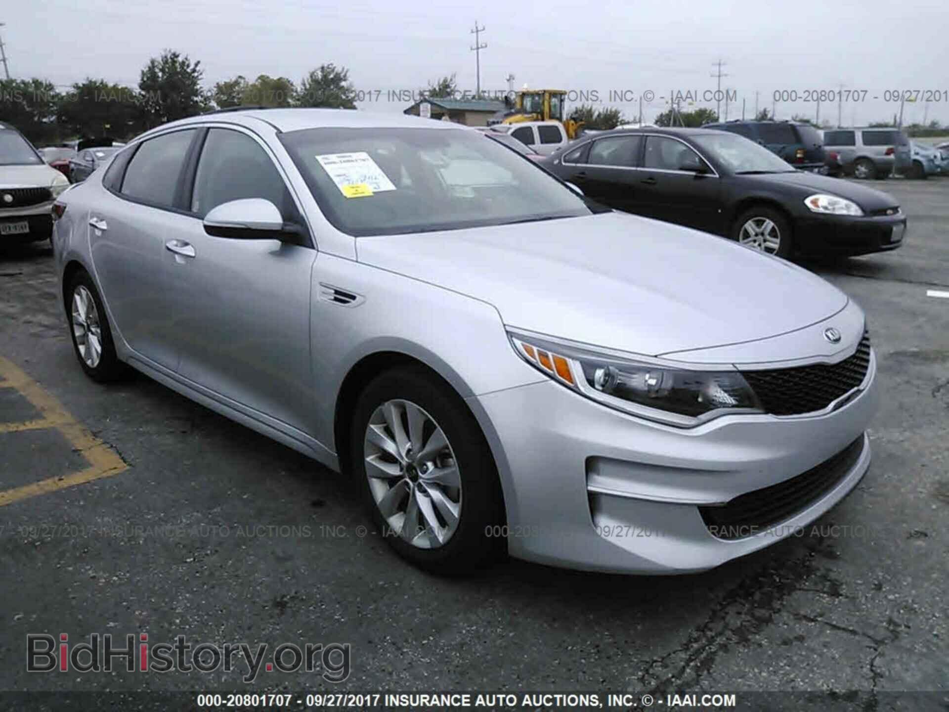 Фотография 5XXGT4L32HG154822 - Kia Optima 2017
