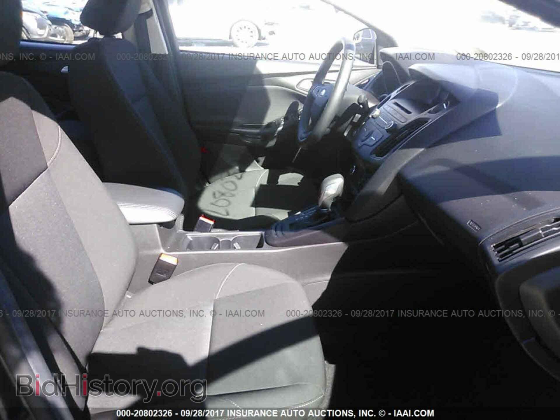 2017 Ford Focus - VIN: 1FADP3F29HL240736 - Photo 5