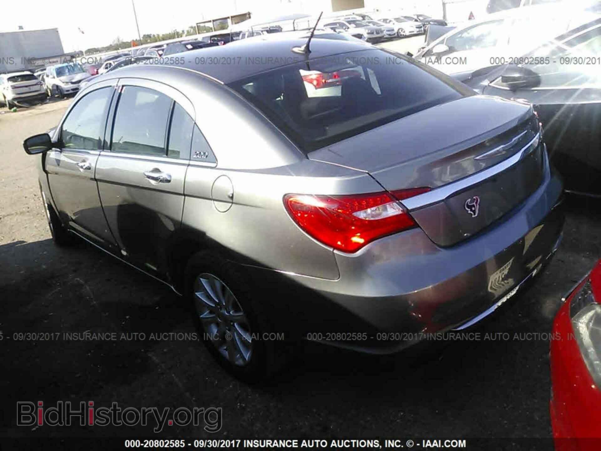 2013 Chrysler 200 - VIN: 1C3CCBCG3DN726912 - Photo 3