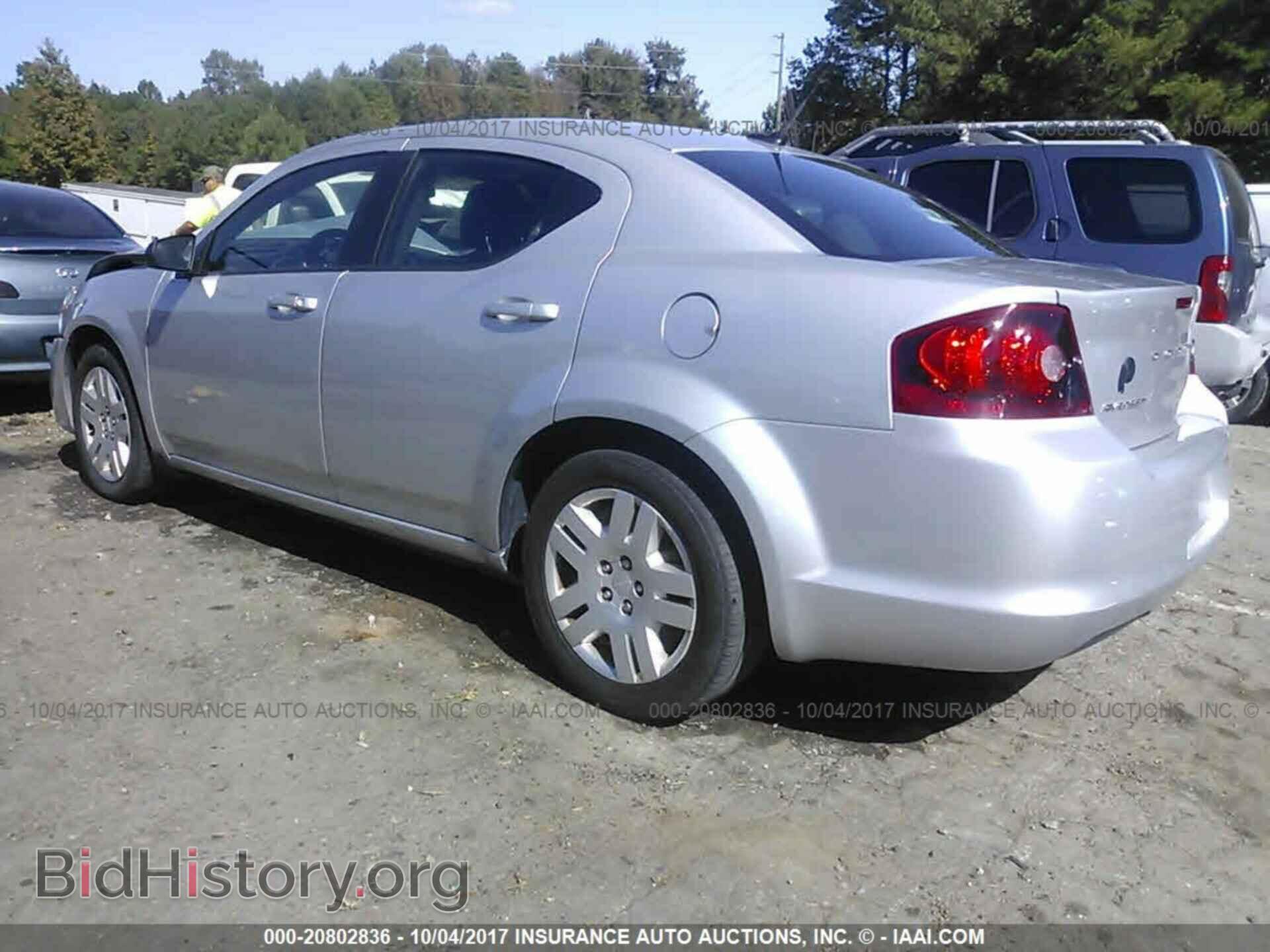 2011 Dodge Avenger - VIN: 1B3BD4FB8BN546744 - Фото 3