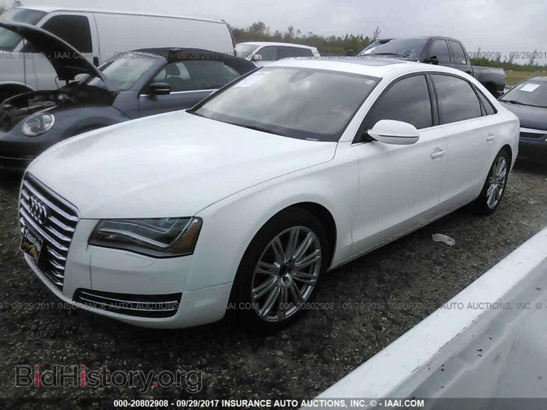 2011 Audi A8 - VIN: WAURVAFD3BN019380 - Photo 2