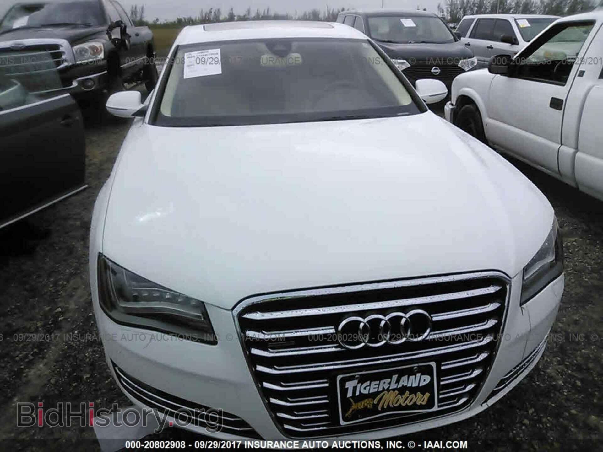 2011 Audi A8 - VIN: WAURVAFD3BN019380 - Photo 6
