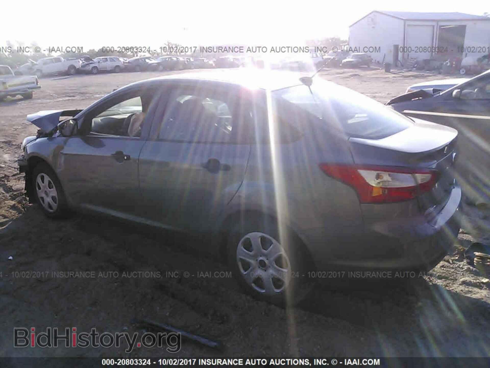 2014 Ford Focus - VIN: 1FADP3E25EL229777 - Photo 3