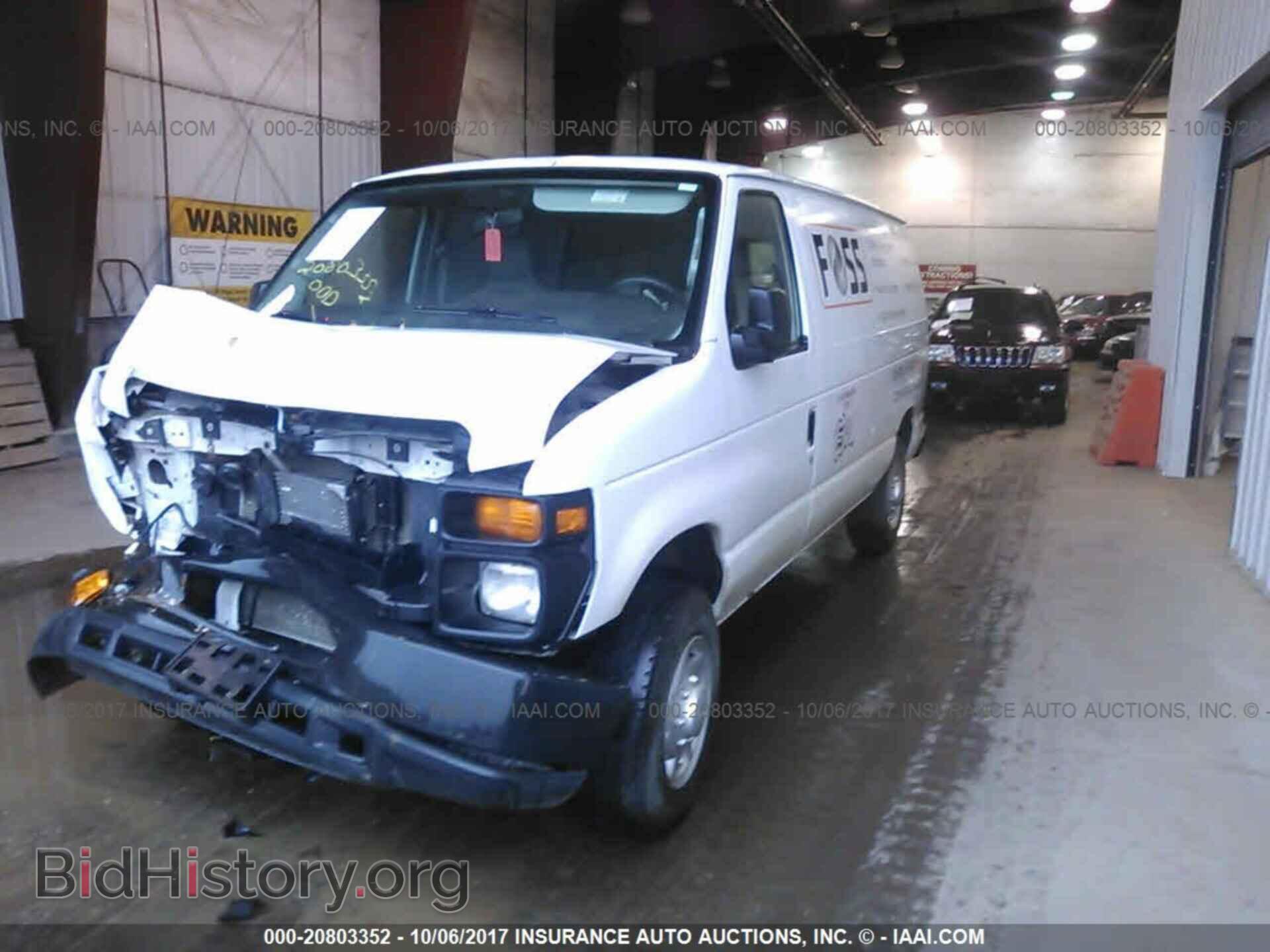2012 Ford Econoline - VIN: 1FTNE1EW3CDB27946 - Фото 2