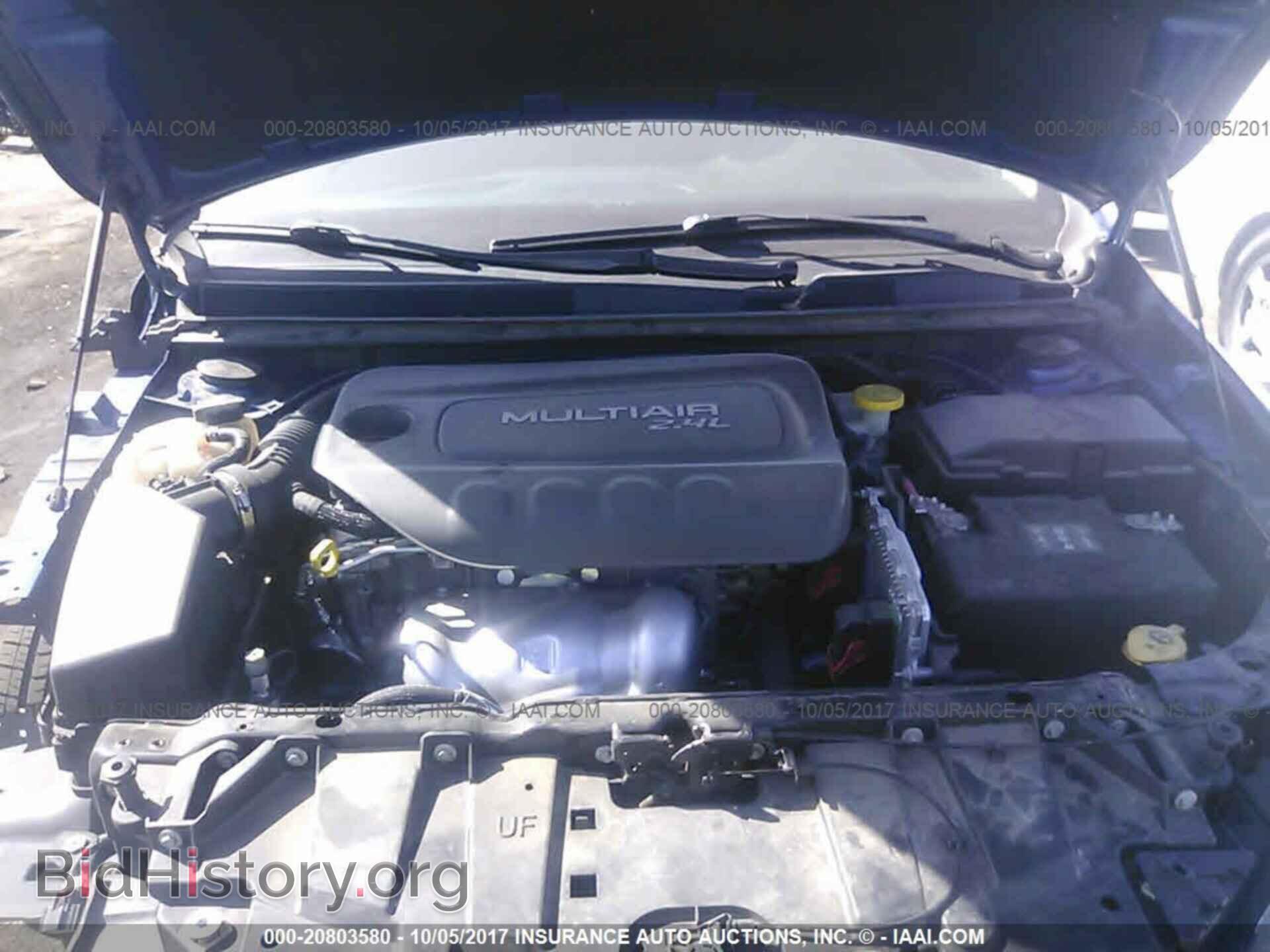 2016 Chrysler 200 - VIN: 1C3CCCAB2GN130465 - Фото 10