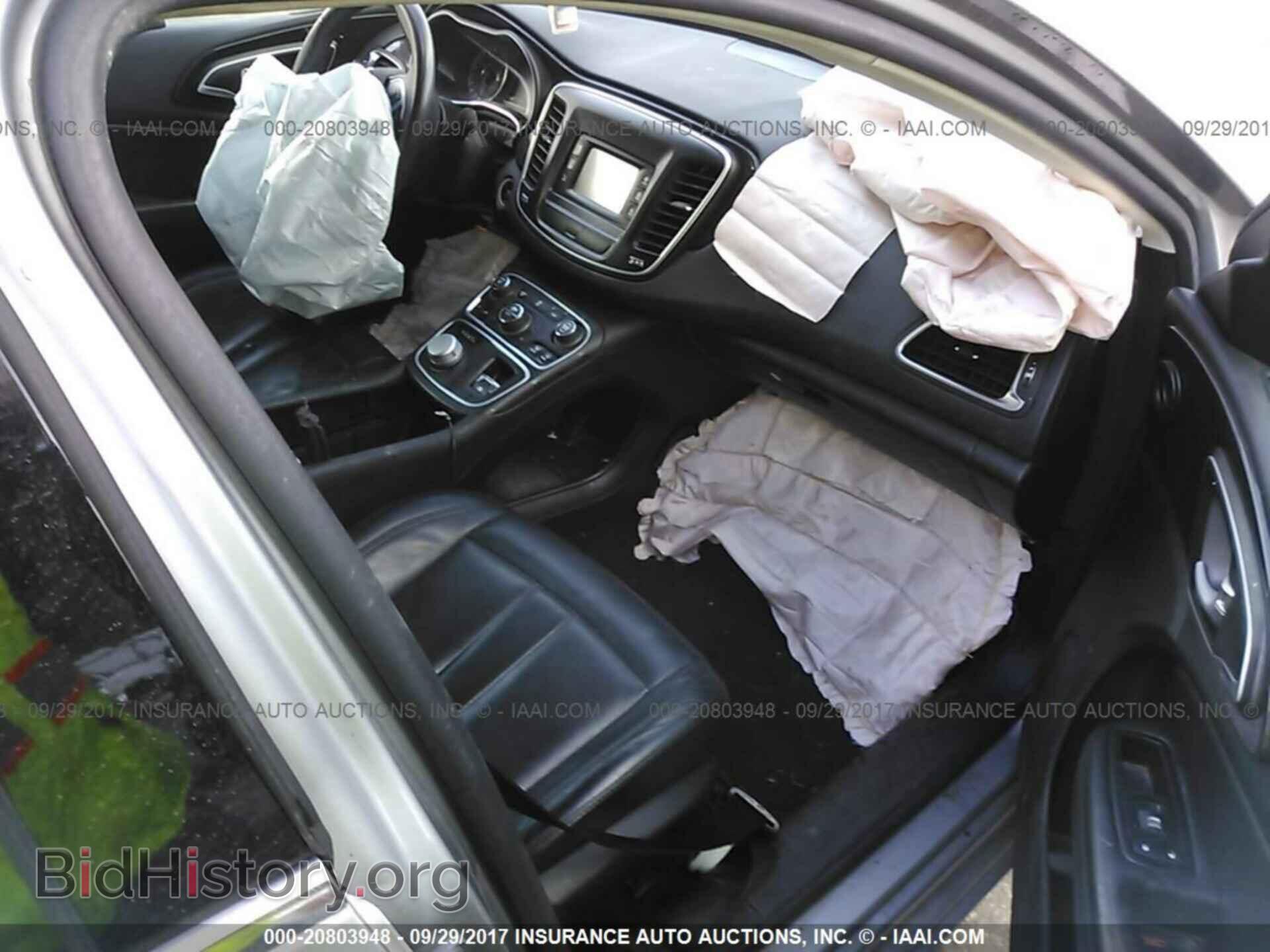 2015 Chrysler 200 - VIN: 1C3CCCCB0FN612475 - Photo 5