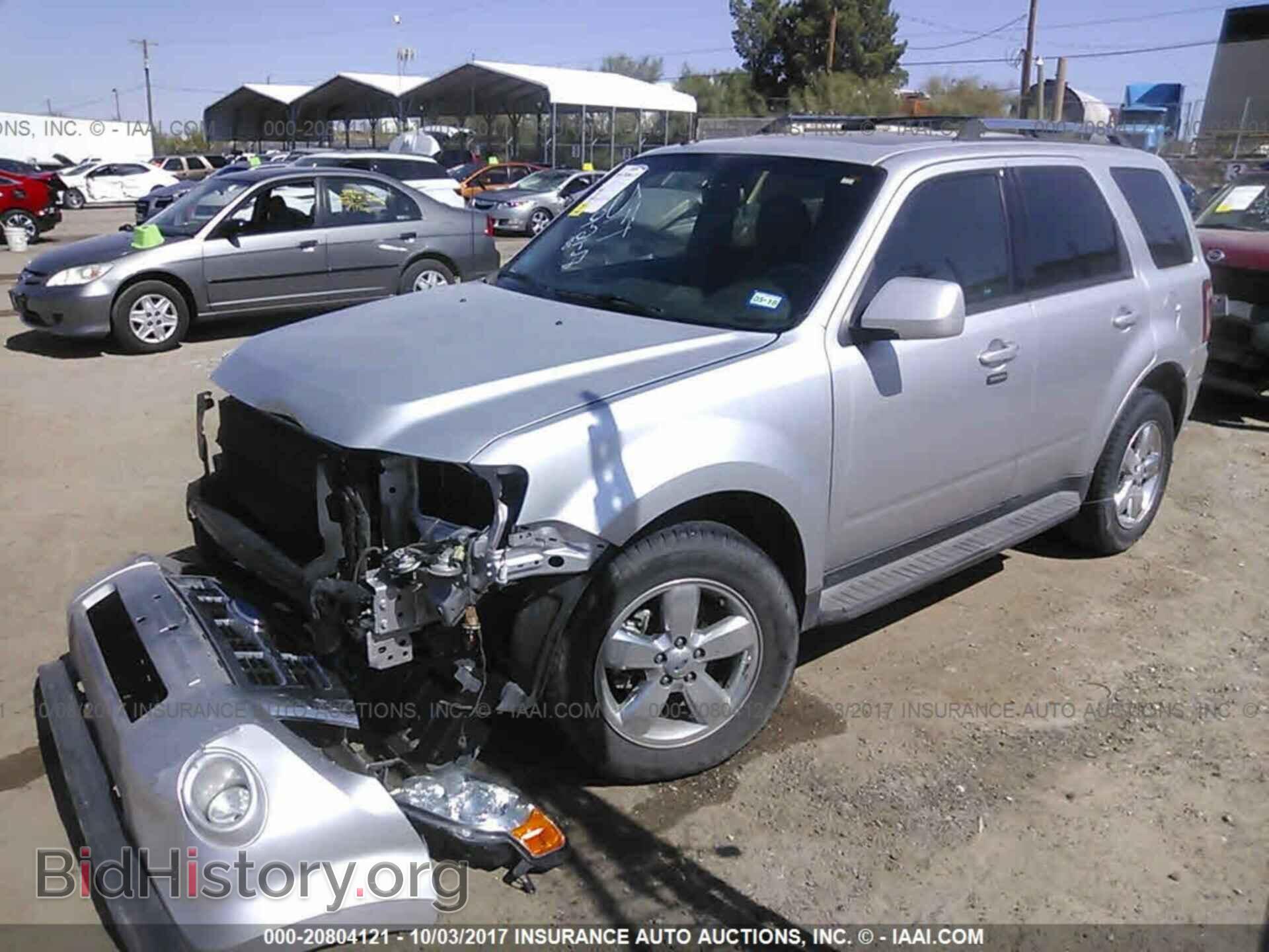 2011 Ford Escape - VIN: 1FMCU0EG2BKB39170 - Фото 2