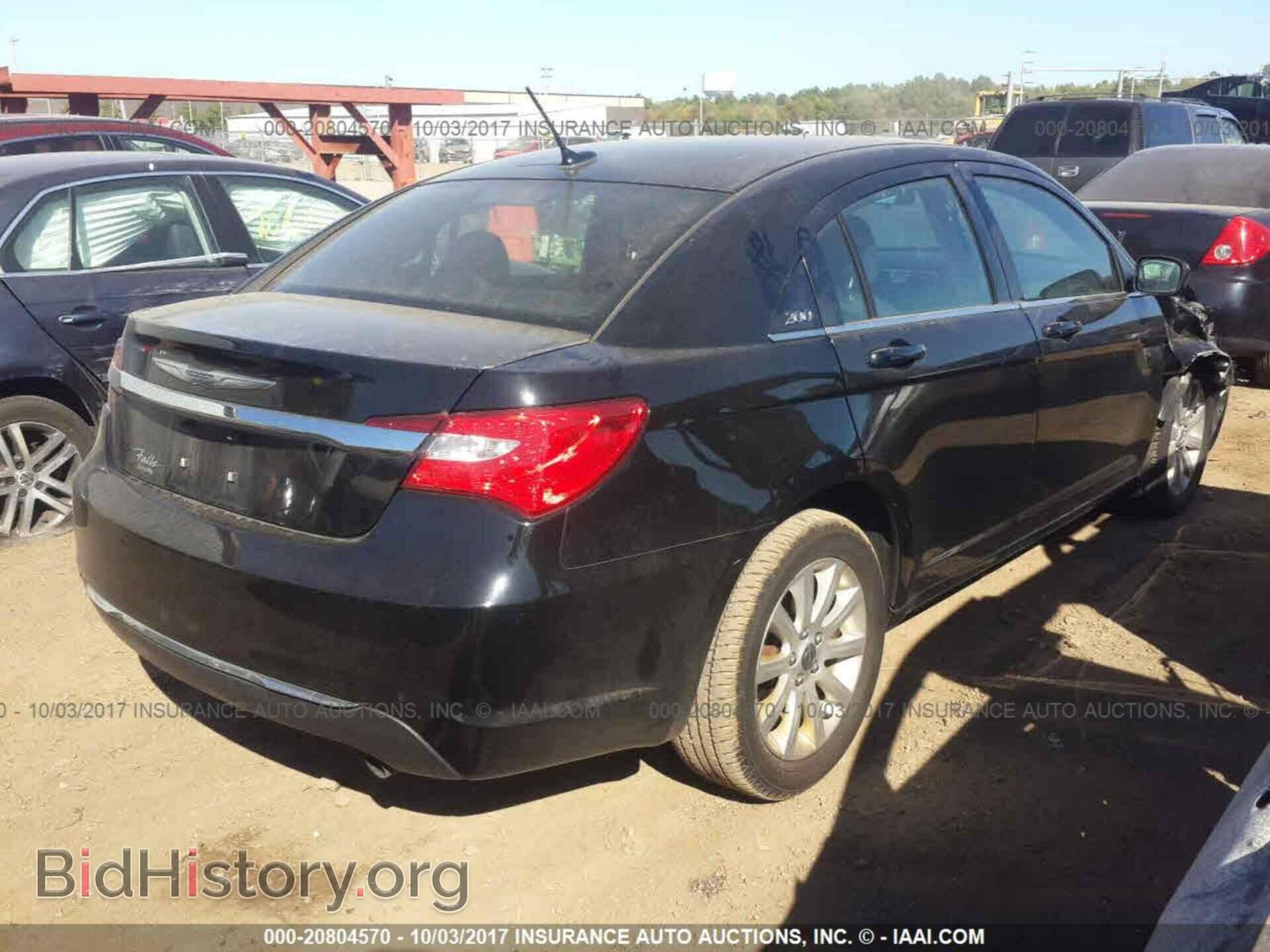 2013 Chrysler 200 - VIN: 1C3CCBBB1DN570990 - Фото 4