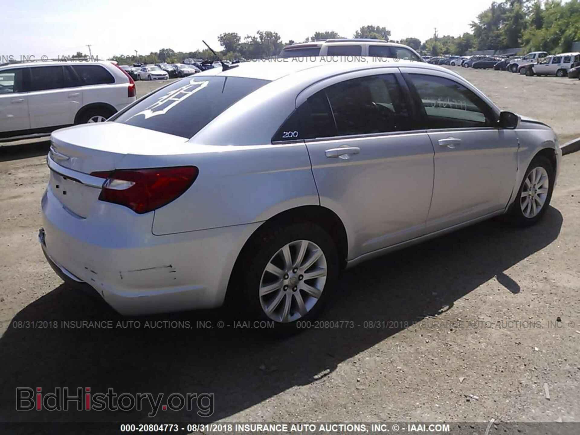 2012 Chrysler 200 - VIN: 1C3CCBBB6CN205865 - Фото 4
