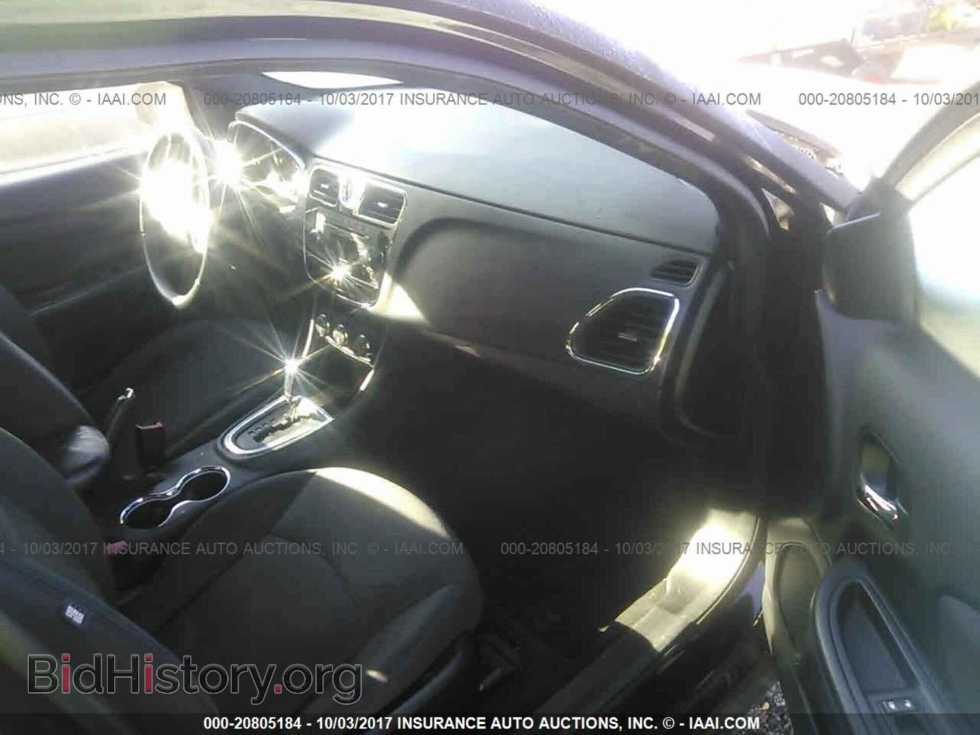 2013 Chrysler 200 - VIN: 1C3CCBBB3DN570103 - Фото 5