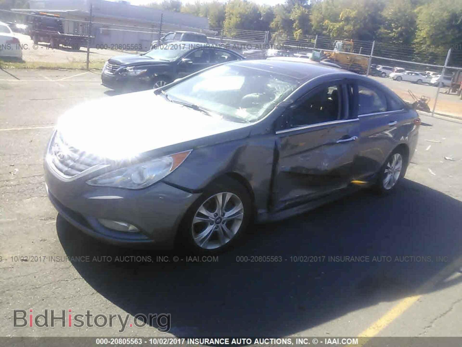 2012 Hyundai Sonata - VIN: 5NPEC4ACXCH352104 - Фото 2