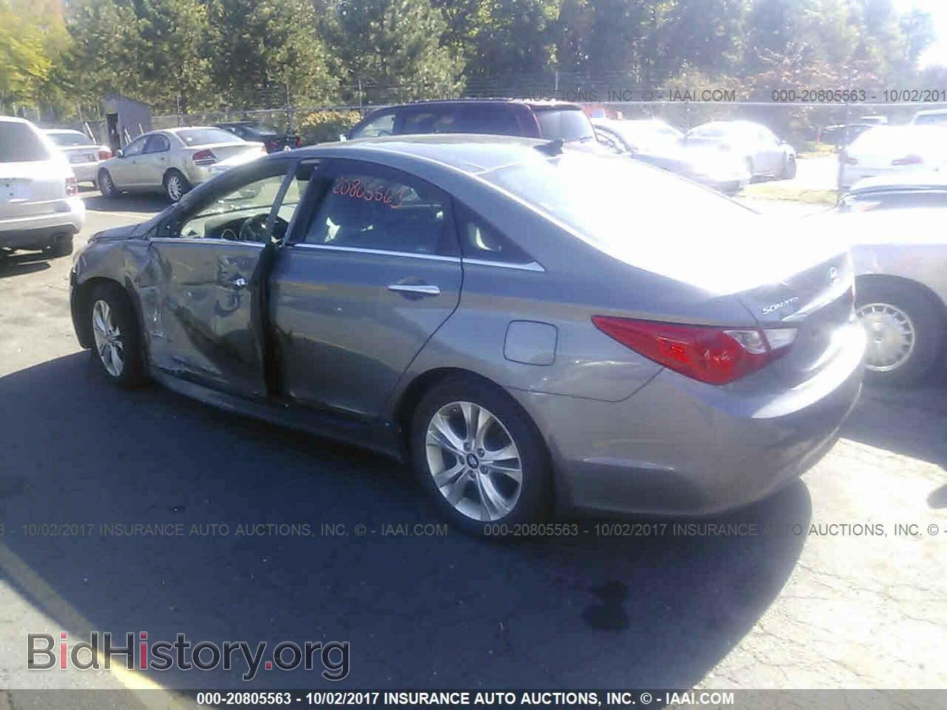 2012 Hyundai Sonata - VIN: 5NPEC4ACXCH352104 - Фото 3