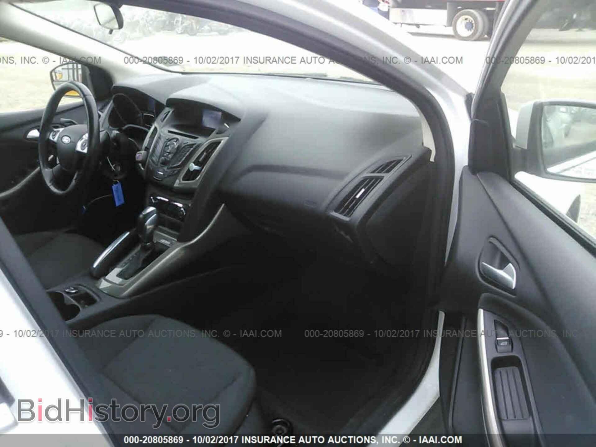 2012 Ford Focus - VIN: 1FAHP3H23CL332982 - Photo 5