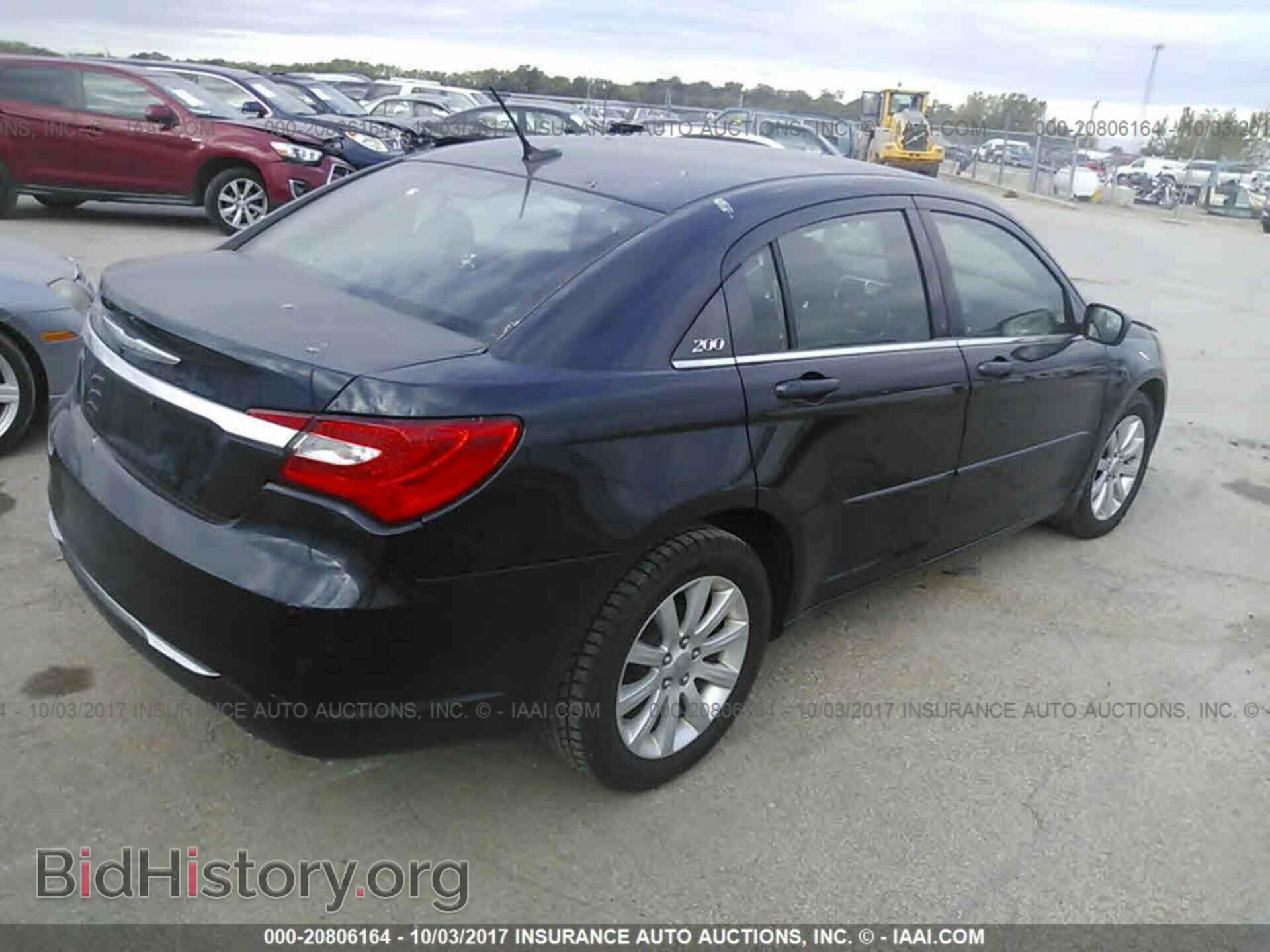 2012 Chrysler 200 - VIN: 1C3CCBBG5CN289737 - Photo 4