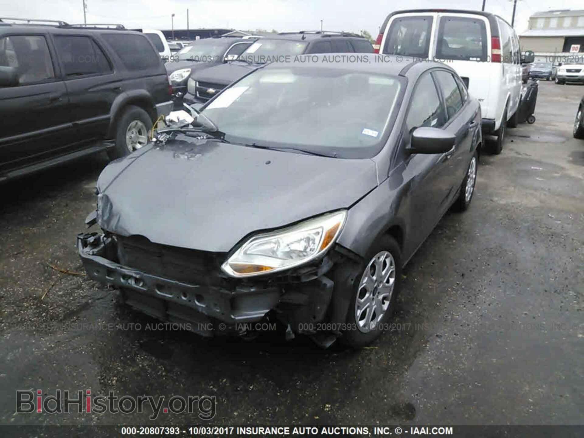 2012 Ford Focus - VIN: 1FAHP3F29CL186378 - Фото 2