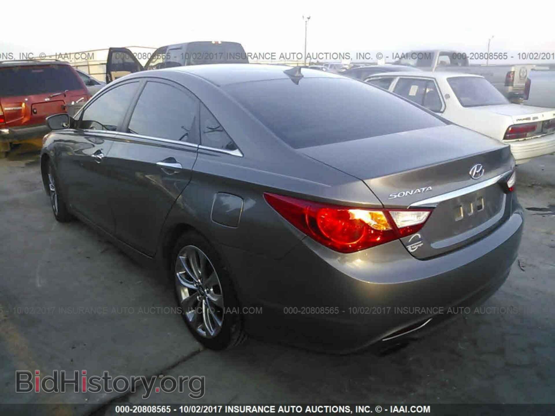 2012 Hyundai Sonata - VIN: 5NPEC4ACXCH497126 - Фото 3