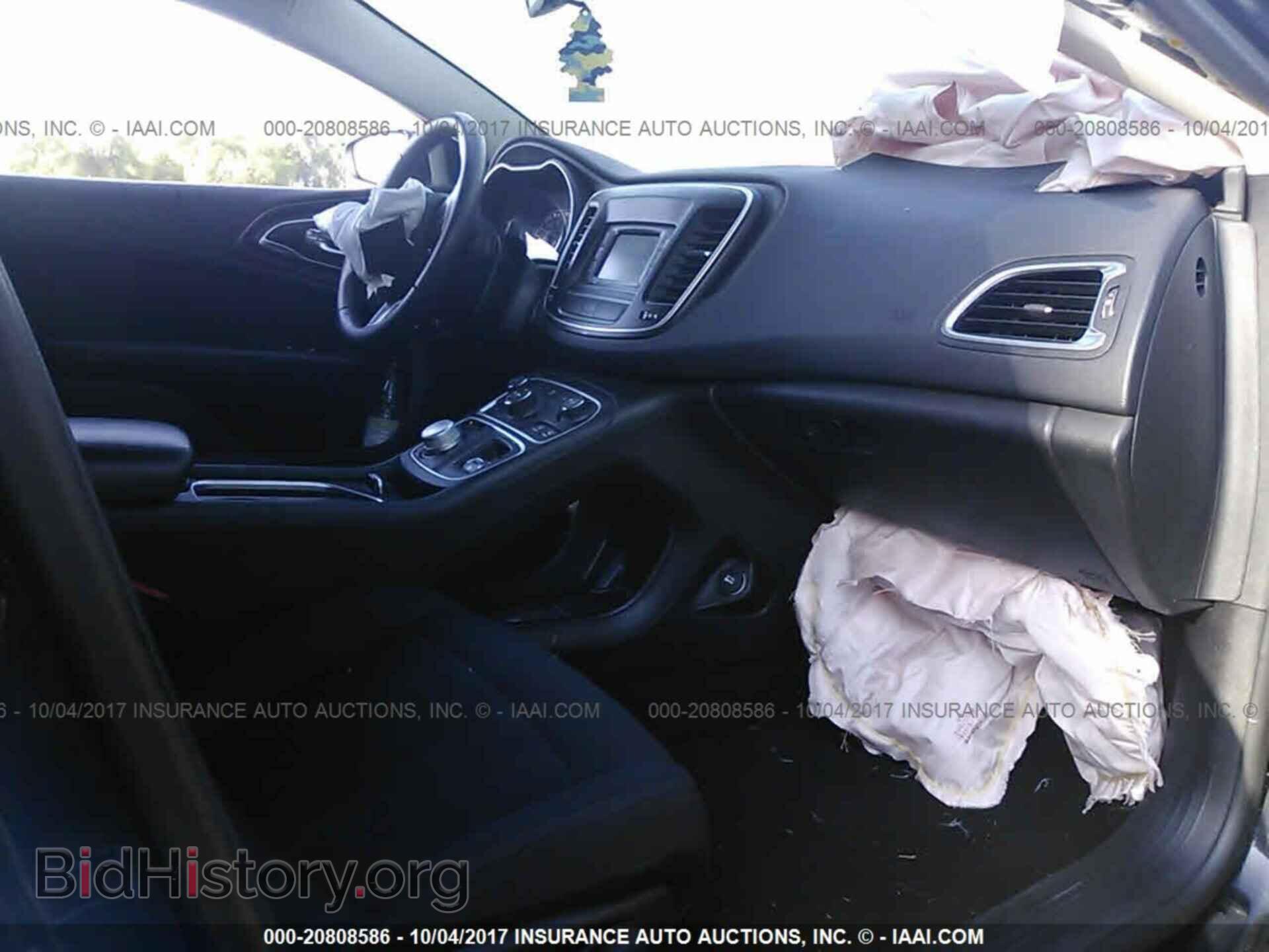 2015 Chrysler 200 - VIN: 1C3CCCAB4FN756405 - Photo 5