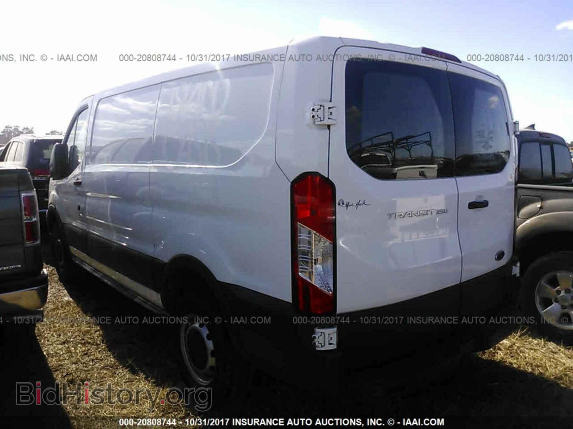 2015 Ford Transit - VIN: 1FTNR1YM2FKB31338 - Photo 3