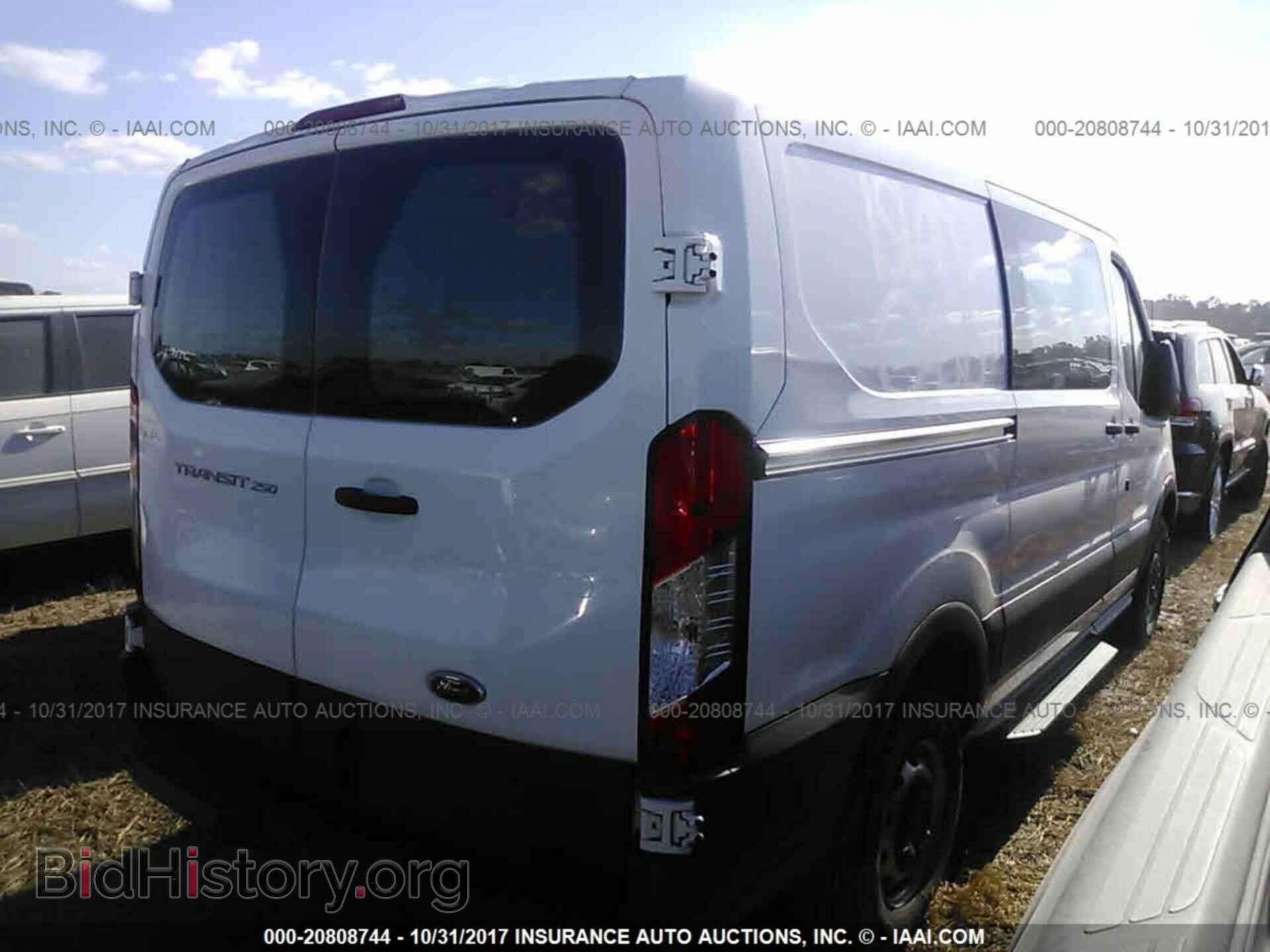 2015 Ford Transit - VIN: 1FTNR1YM2FKB31338 - Photo 4